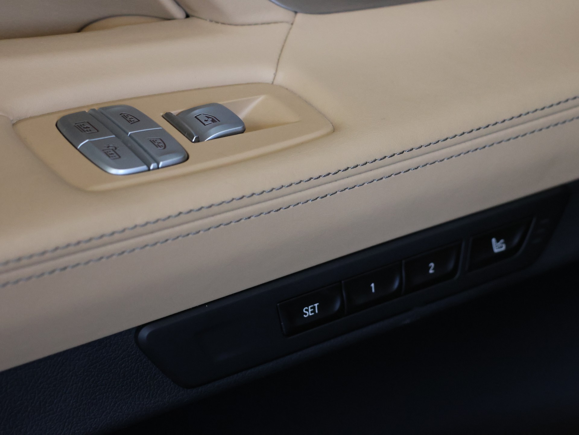 BMW 745Le xDrive Steptronic *MASSAGESITZE* *BOWERS & WILKINS DIAMONDS* *SKY LOUNGE*-image-36