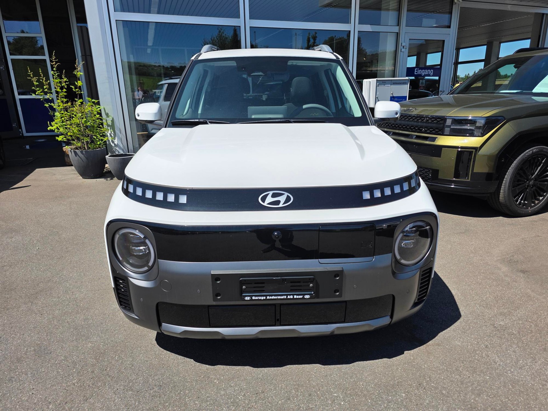 HYUNDAI Inster 49kWh Vertex Cross-showroom-element-1