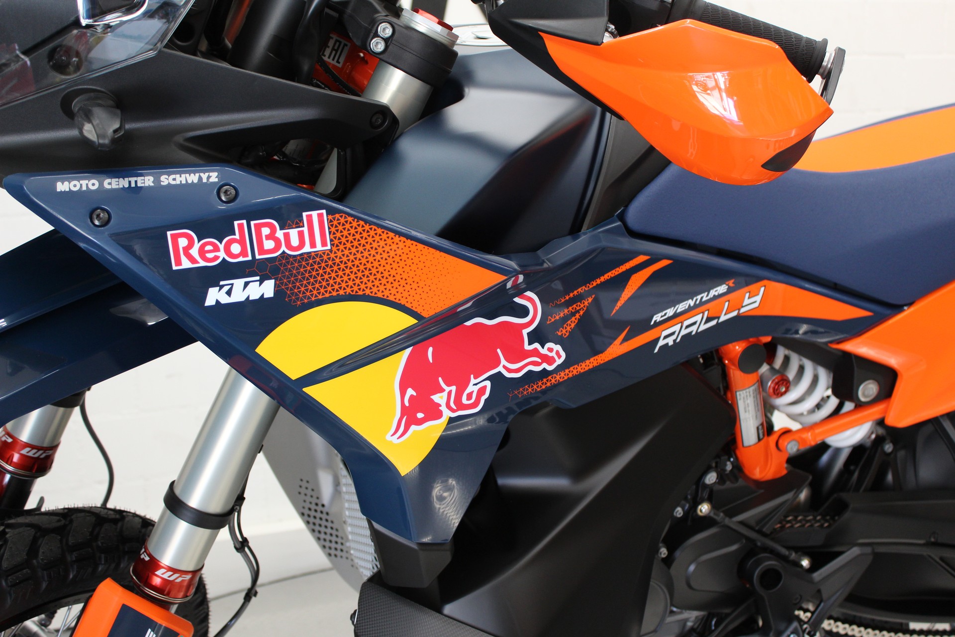 KTM 890 Adventure R Rally-image-6