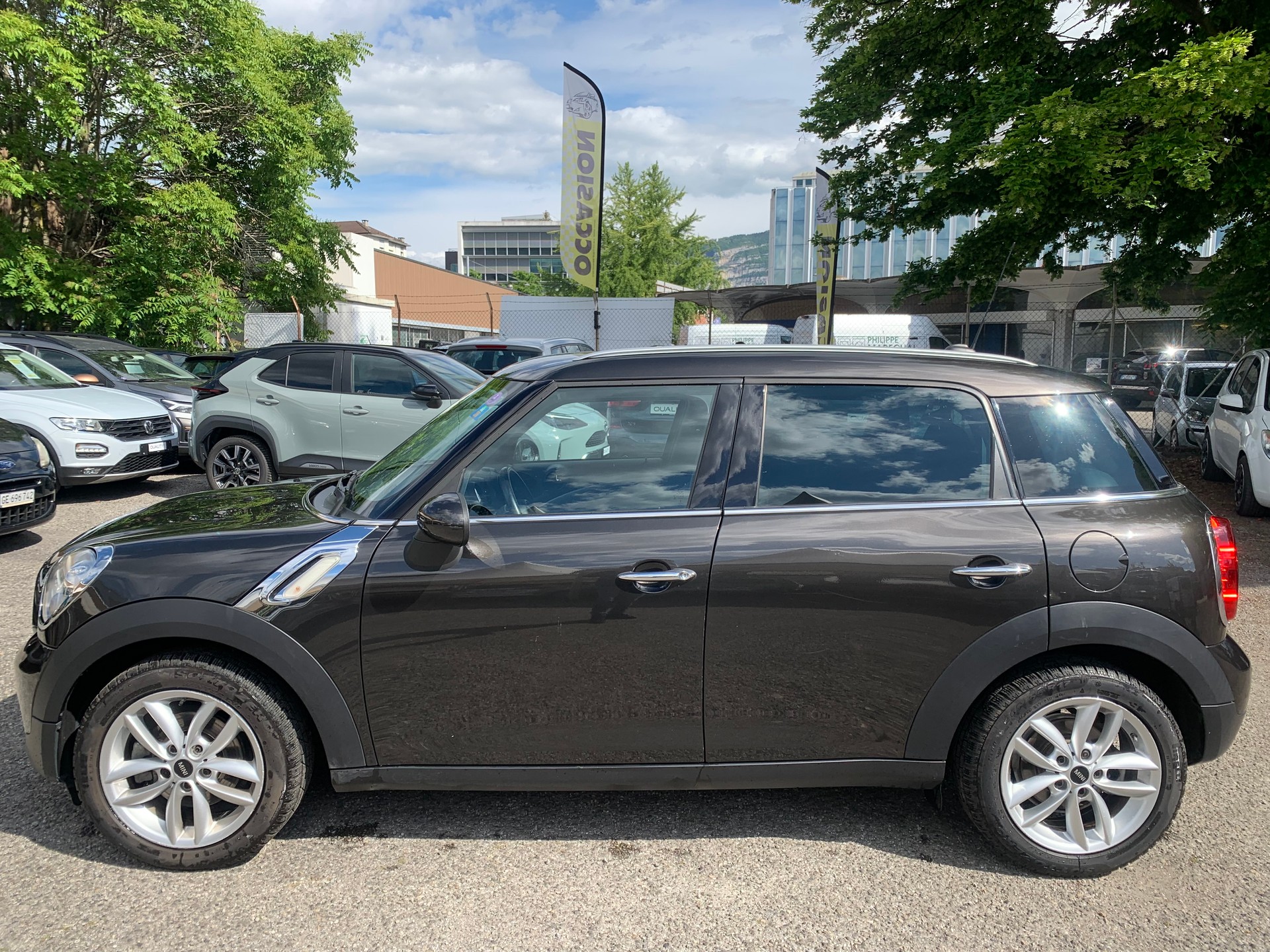 MINI Countryman Cooper FWD Steptronic-image-3