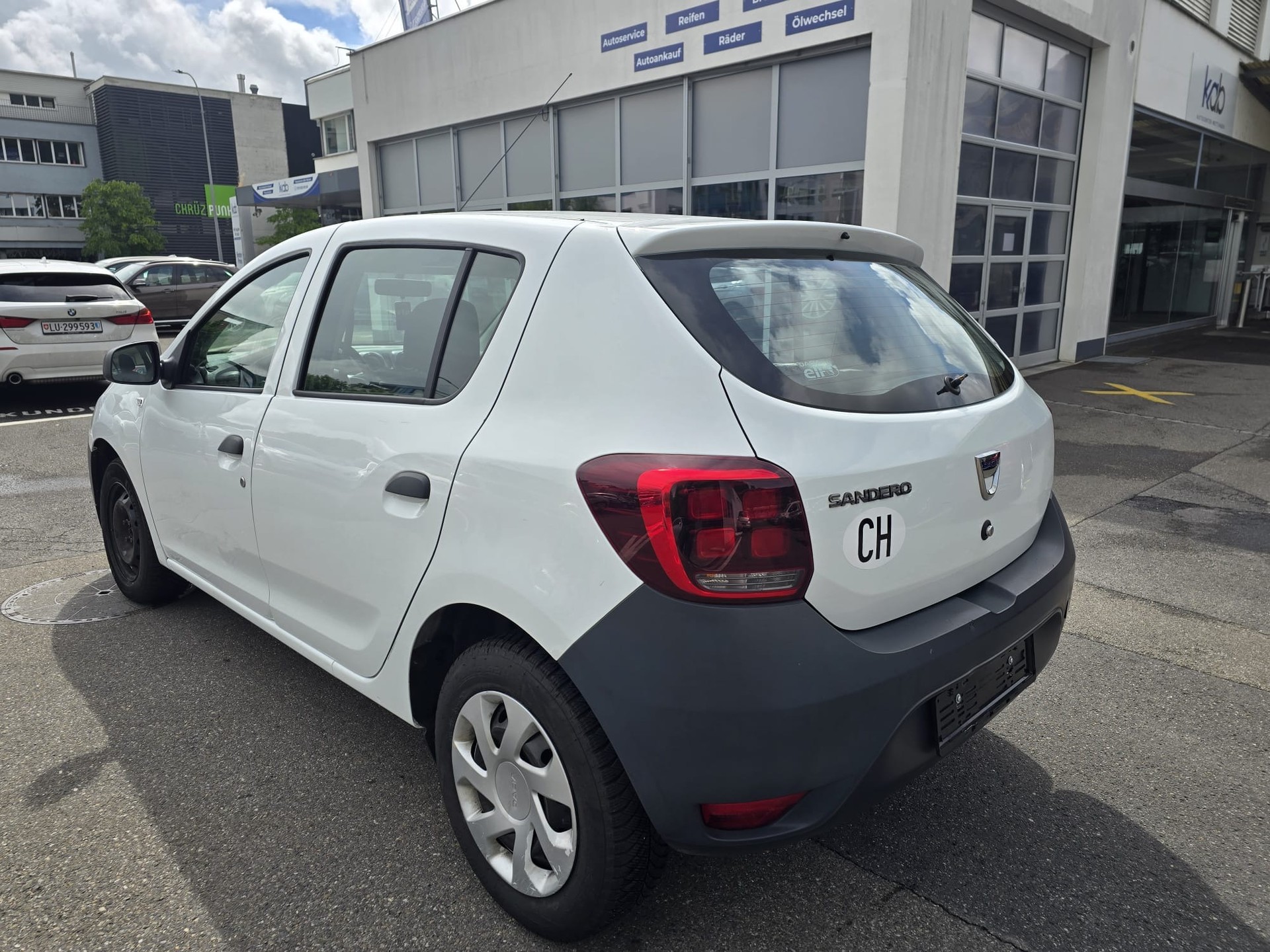 DACIA Sandero 1.0 Comfort-showroom-element-3