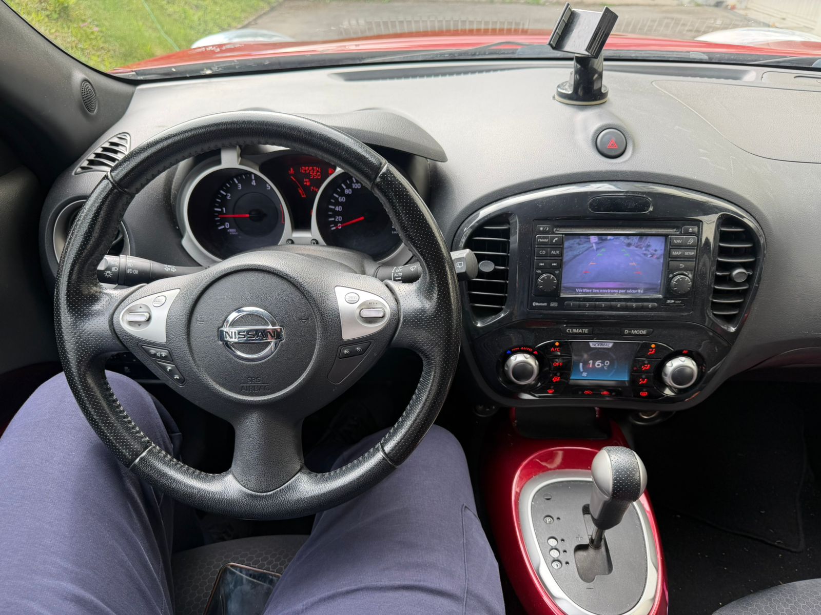 NISSAN Juke 1.6 DIG-T tekna 4x4 Xtronic M-CVT-image-8