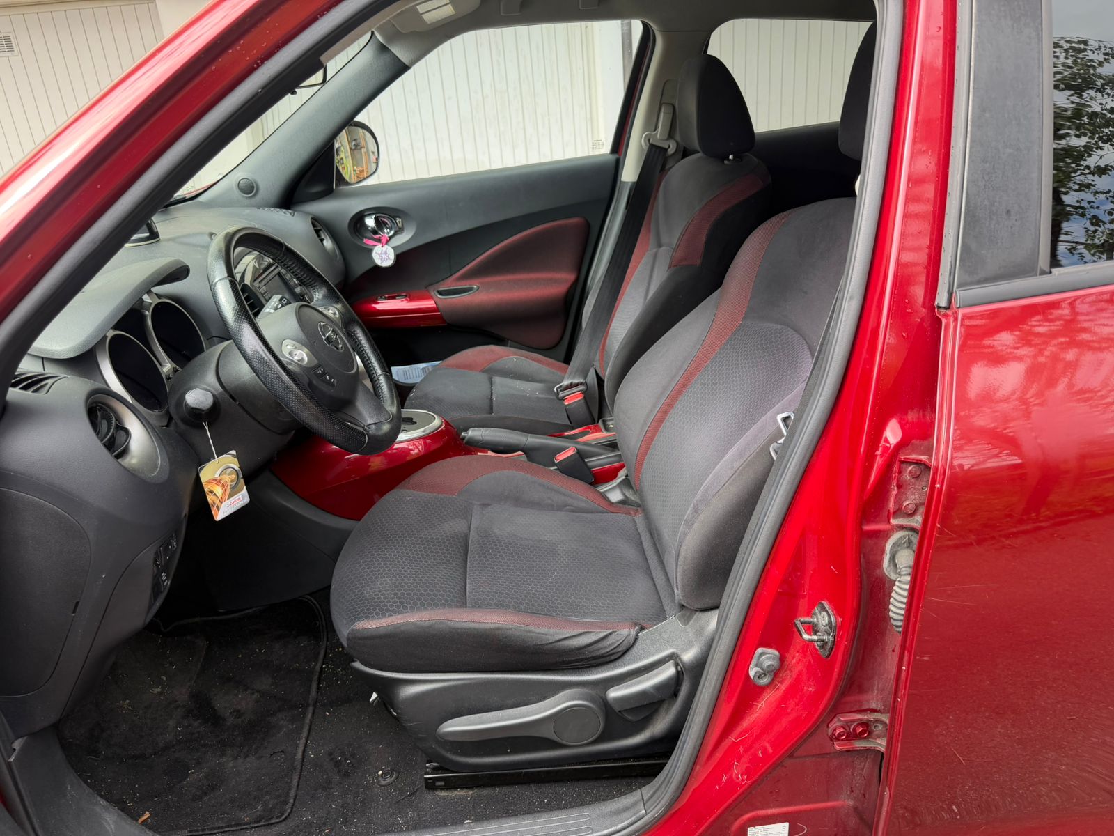 NISSAN Juke 1.6 DIG-T tekna 4x4 Xtronic M-CVT-image-9