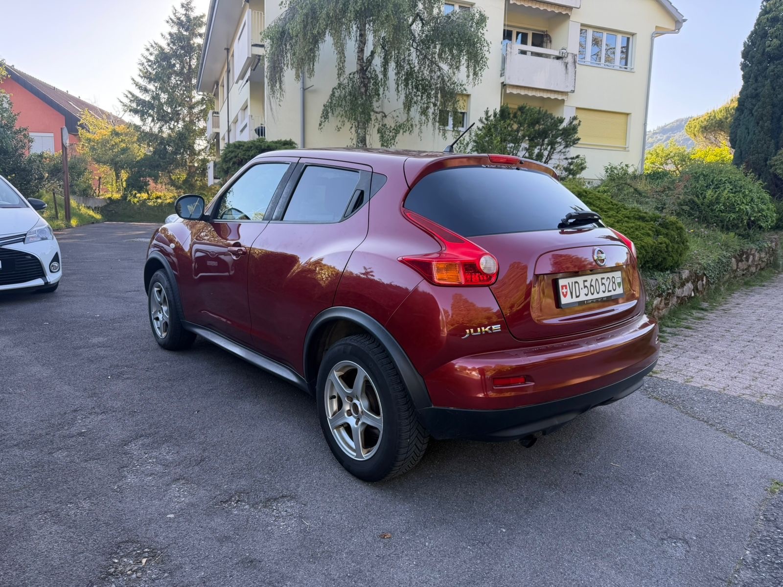 NISSAN Juke 1.6 DIG-T tekna 4x4 Xtronic M-CVT-image-3