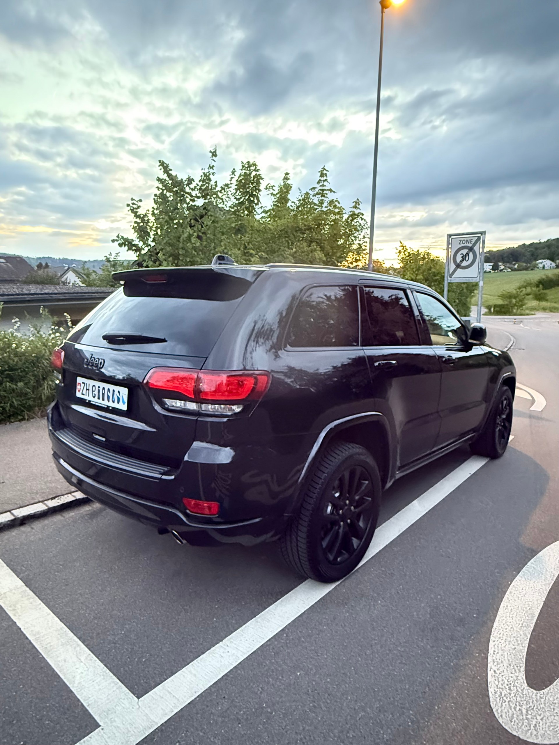 JEEP 3.0 CRD 250 Night Eagle-image-2