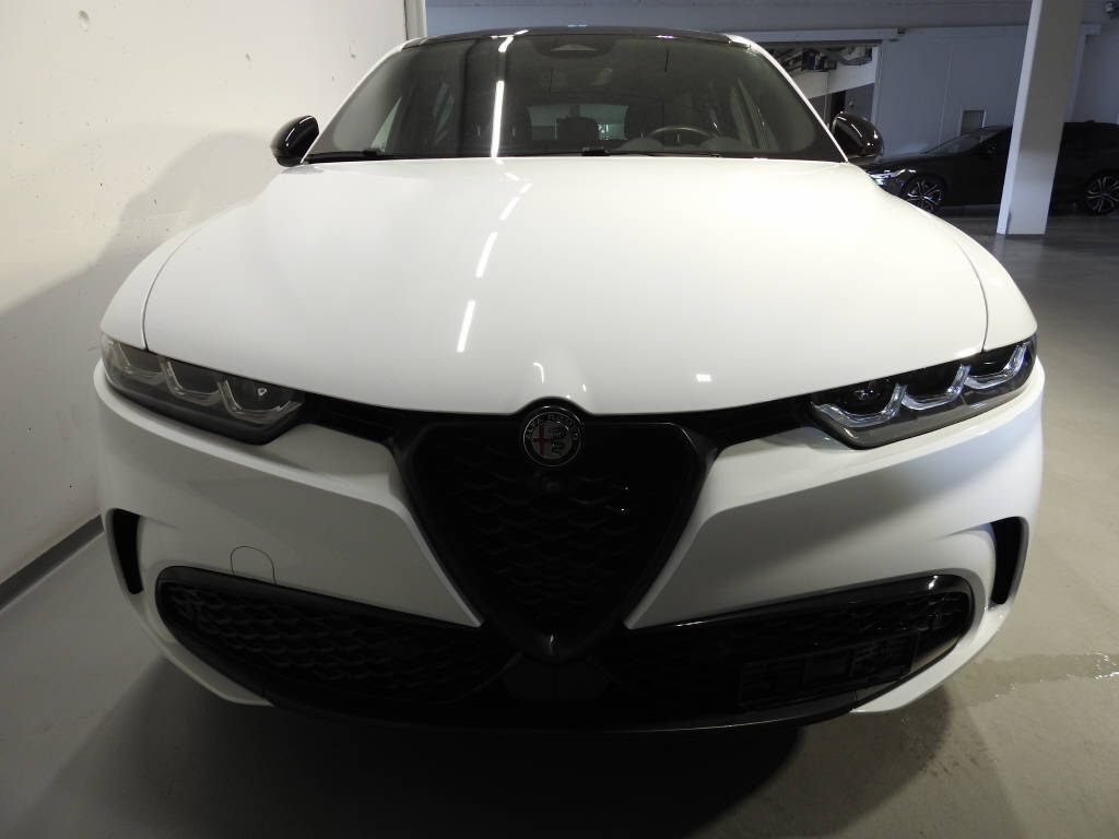 ALFA ROMEO Tonale 1.3 Plug-in Hybrid Veloce Q4-showroom-element-1