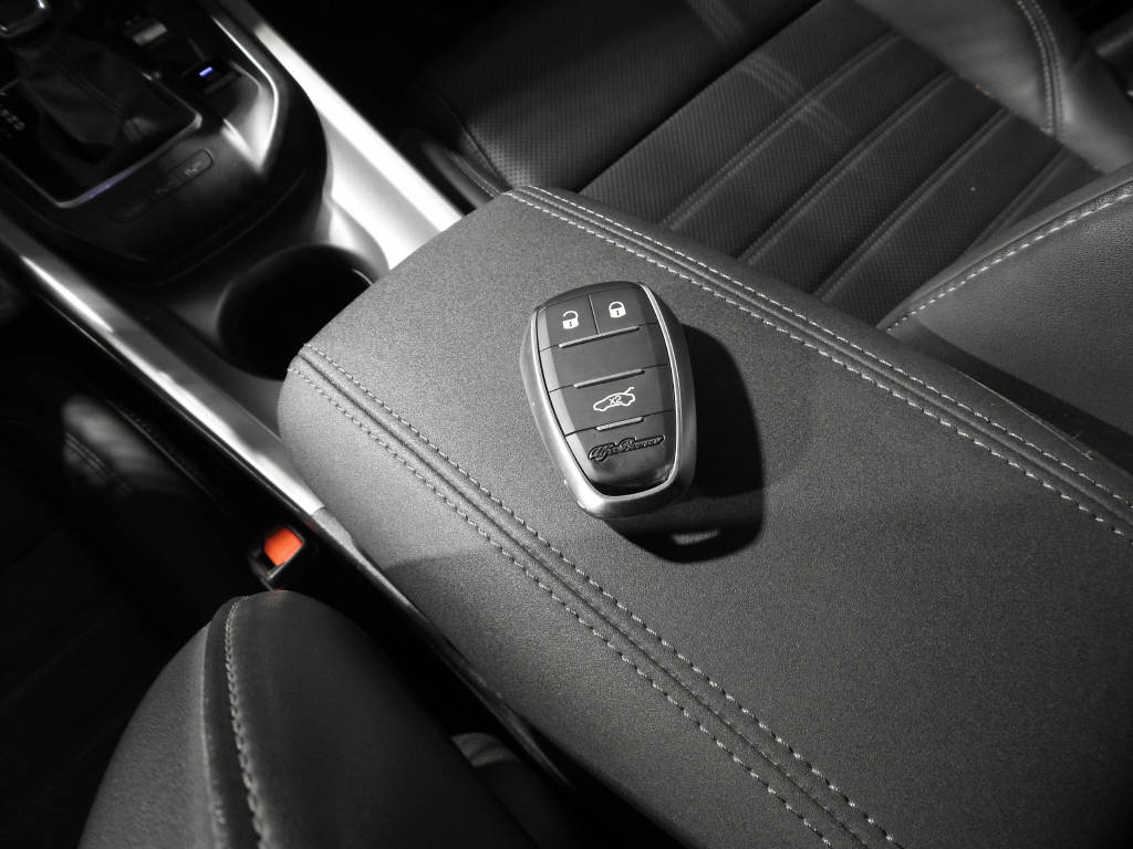 ALFA ROMEO Tonale 1.3 Plug-in Hybrid Veloce Q4-image-12