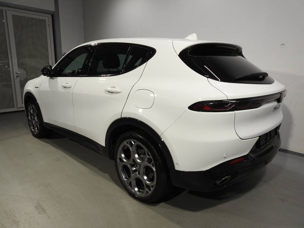 ALFA ROMEO Tonale 1.3 Plug-in Hybrid Veloce Q4-showroom-element-3