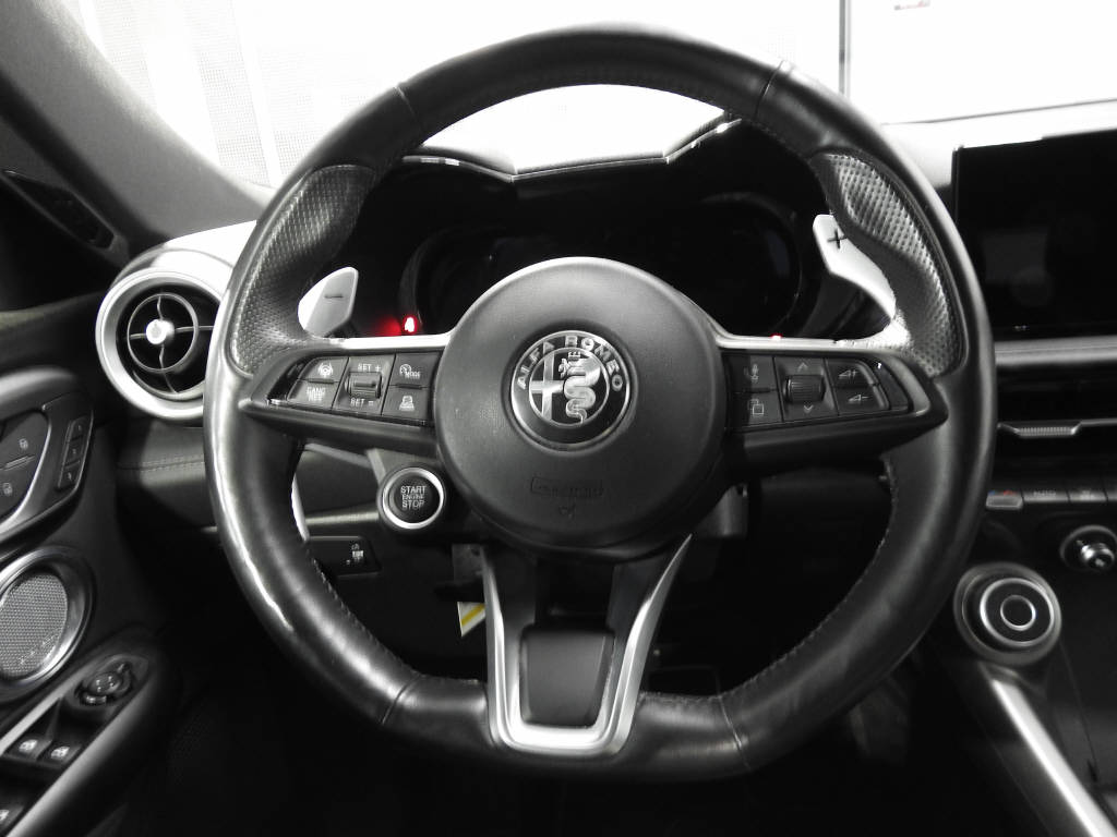 ALFA ROMEO Tonale 1.3 Plug-in Hybrid Veloce Q4-image-5