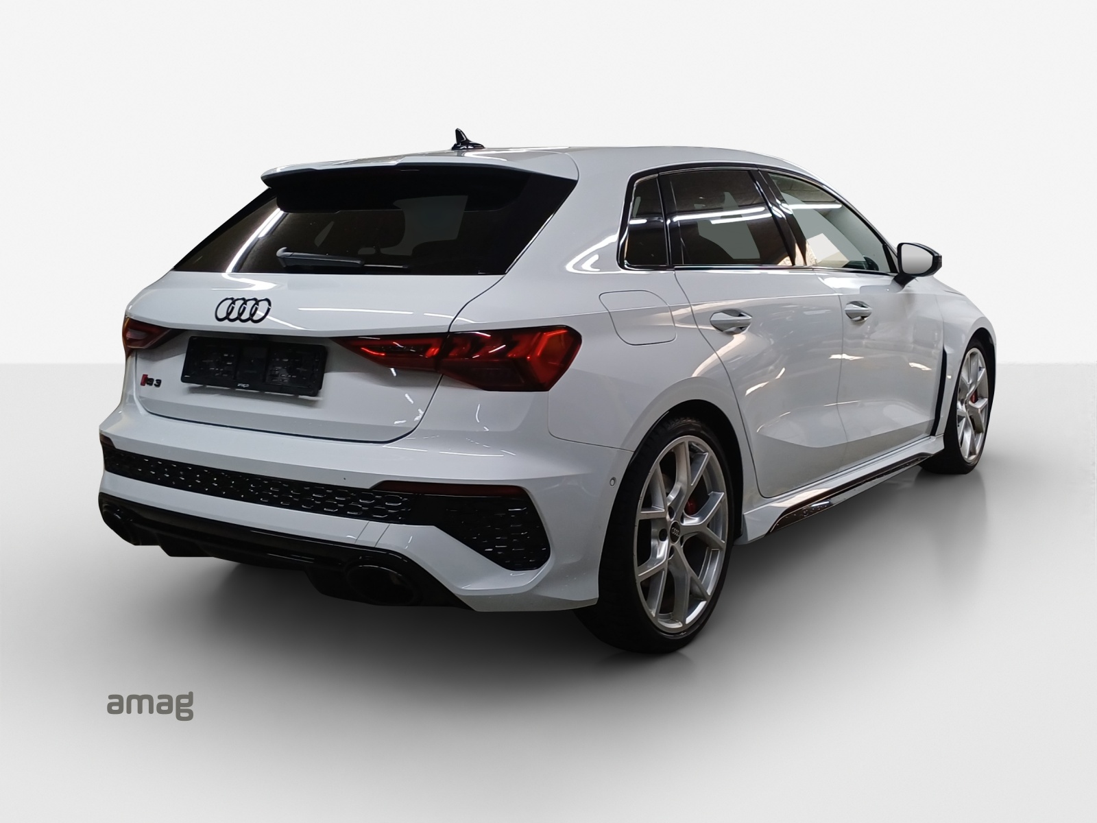 AUDI RS3 Sportback 2.5 TSI quattro S-tronic-image-4
