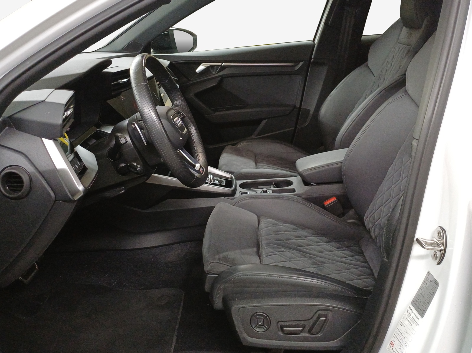 AUDI RS3 Sportback 2.5 TSI quattro S-tronic-image-7