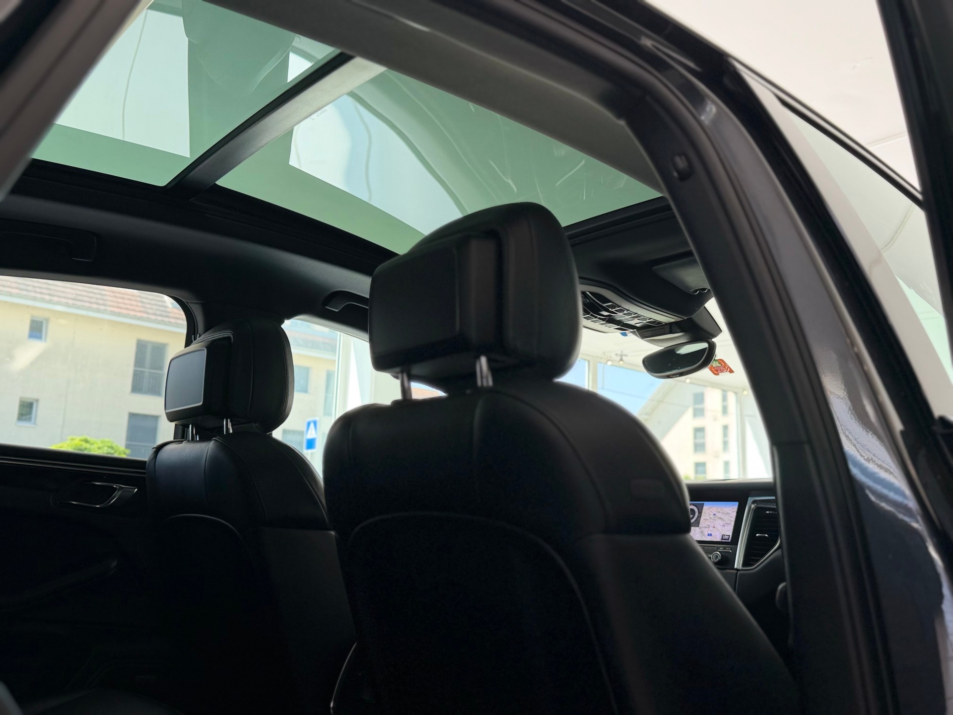 PORSCHE Macan S PDK-image-27
