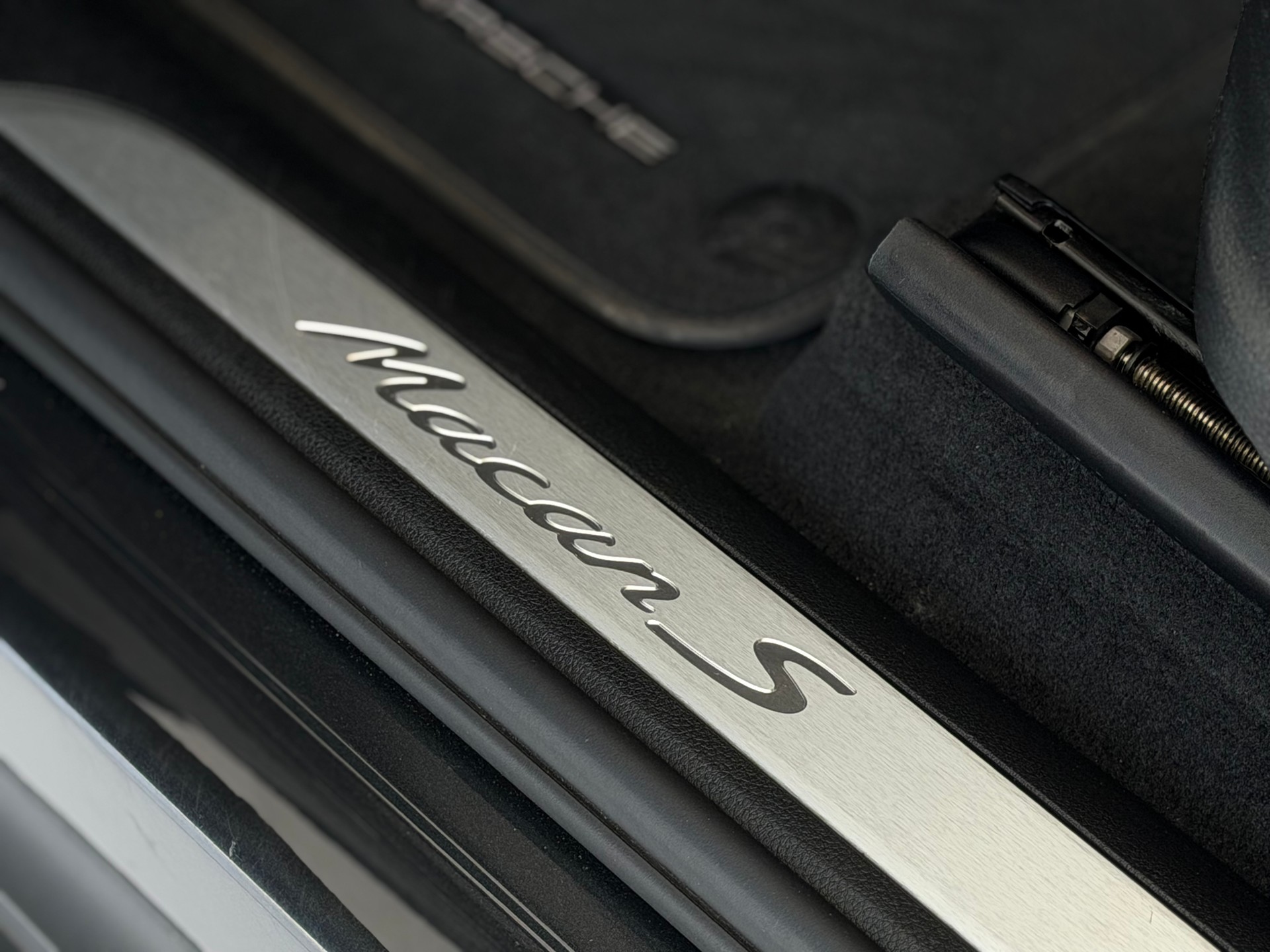 PORSCHE Macan S PDK-image-29