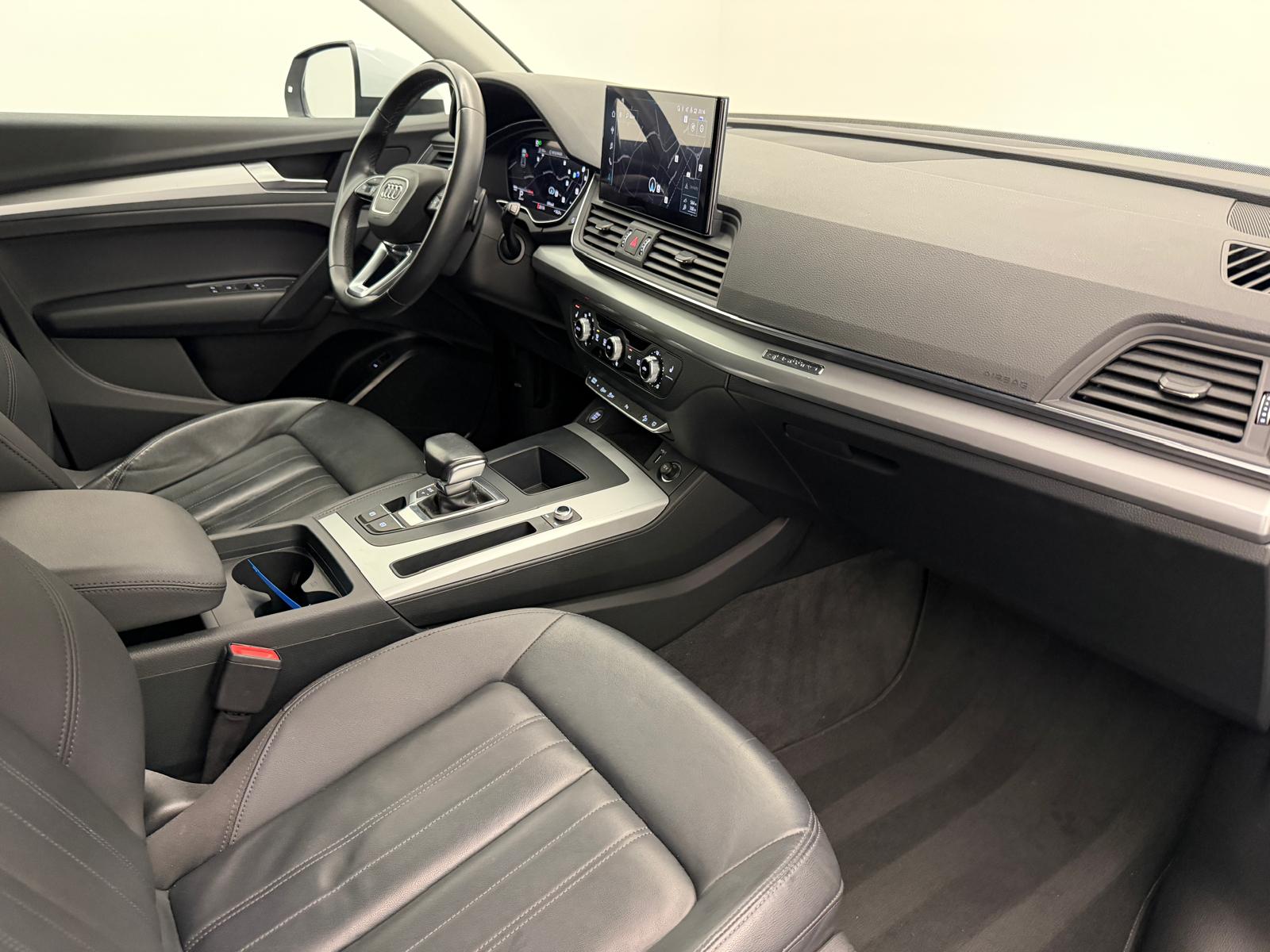 AUDI Q5 40 TDI quattro S-tronic-image-10