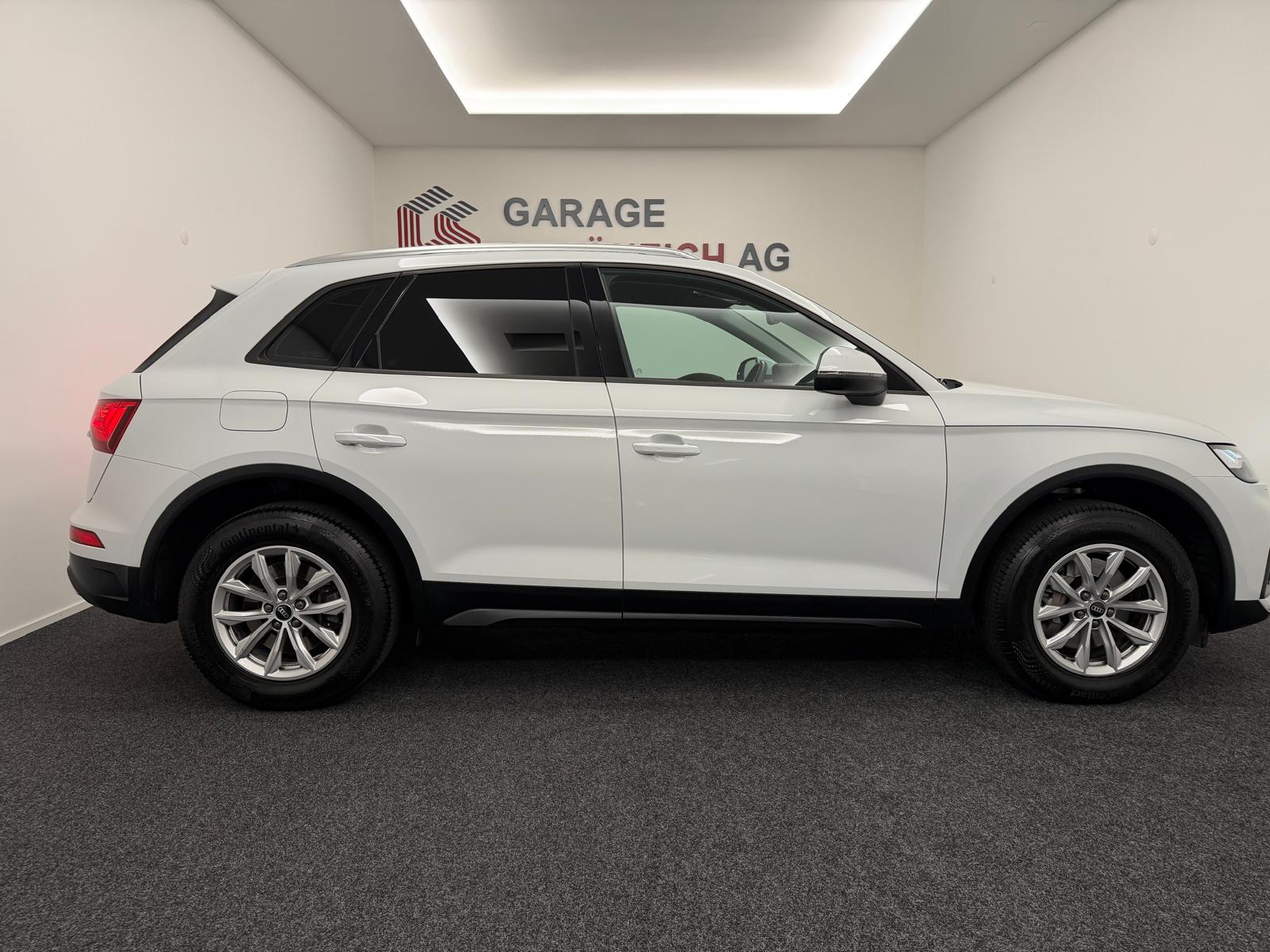 AUDI Q5 40 TDI quattro S-tronic-showroom-element-3