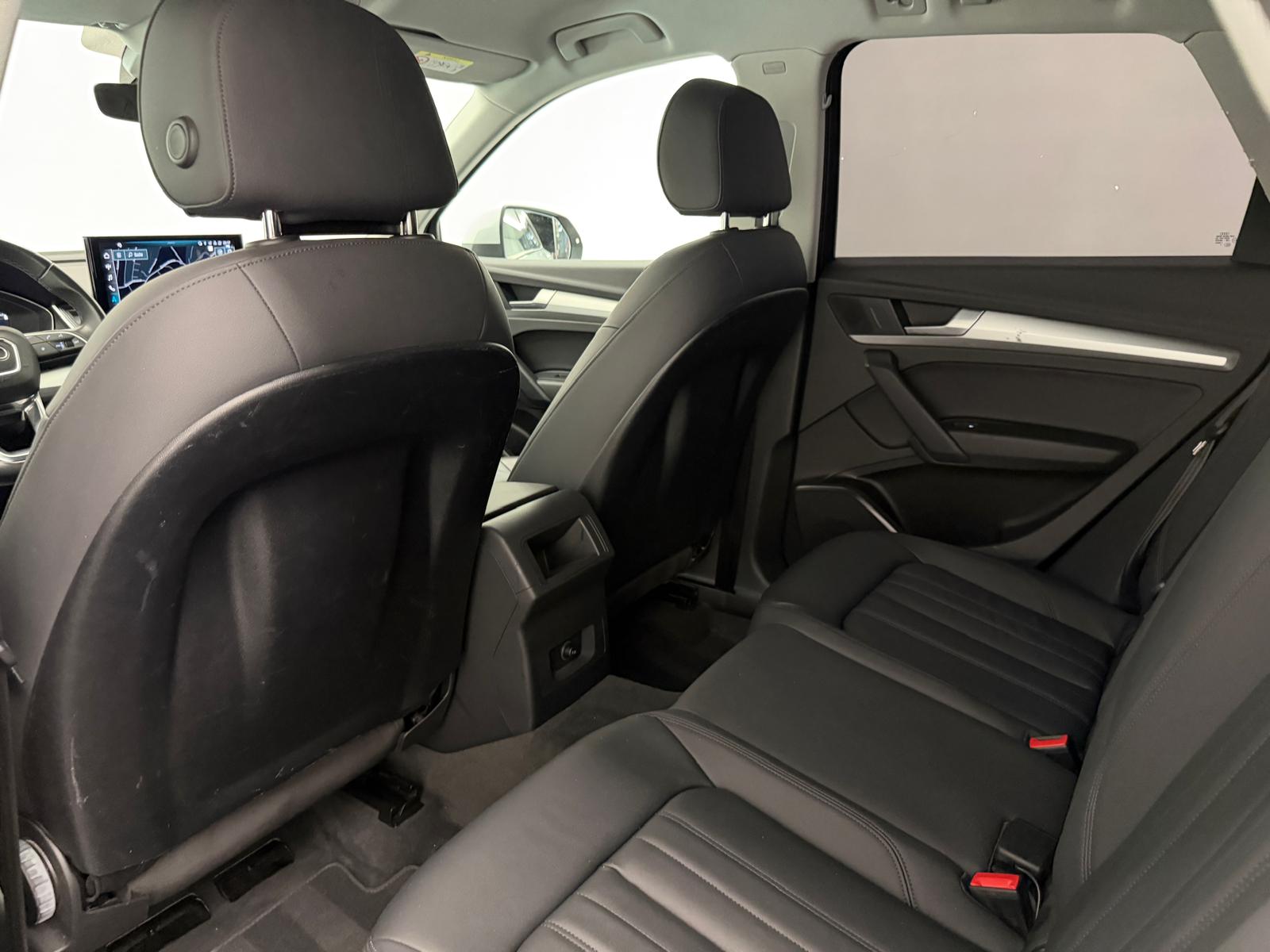 AUDI Q5 40 TDI quattro S-tronic-image-11
