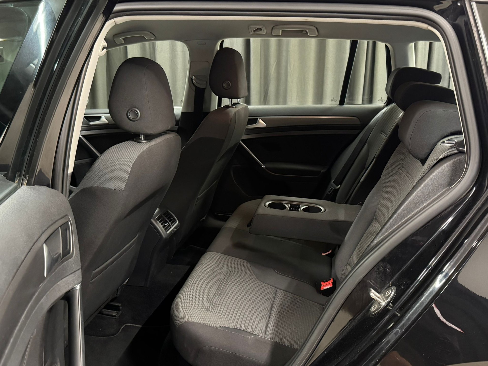 VW Golf Variant 1.4 TSI Comfortline-image-12