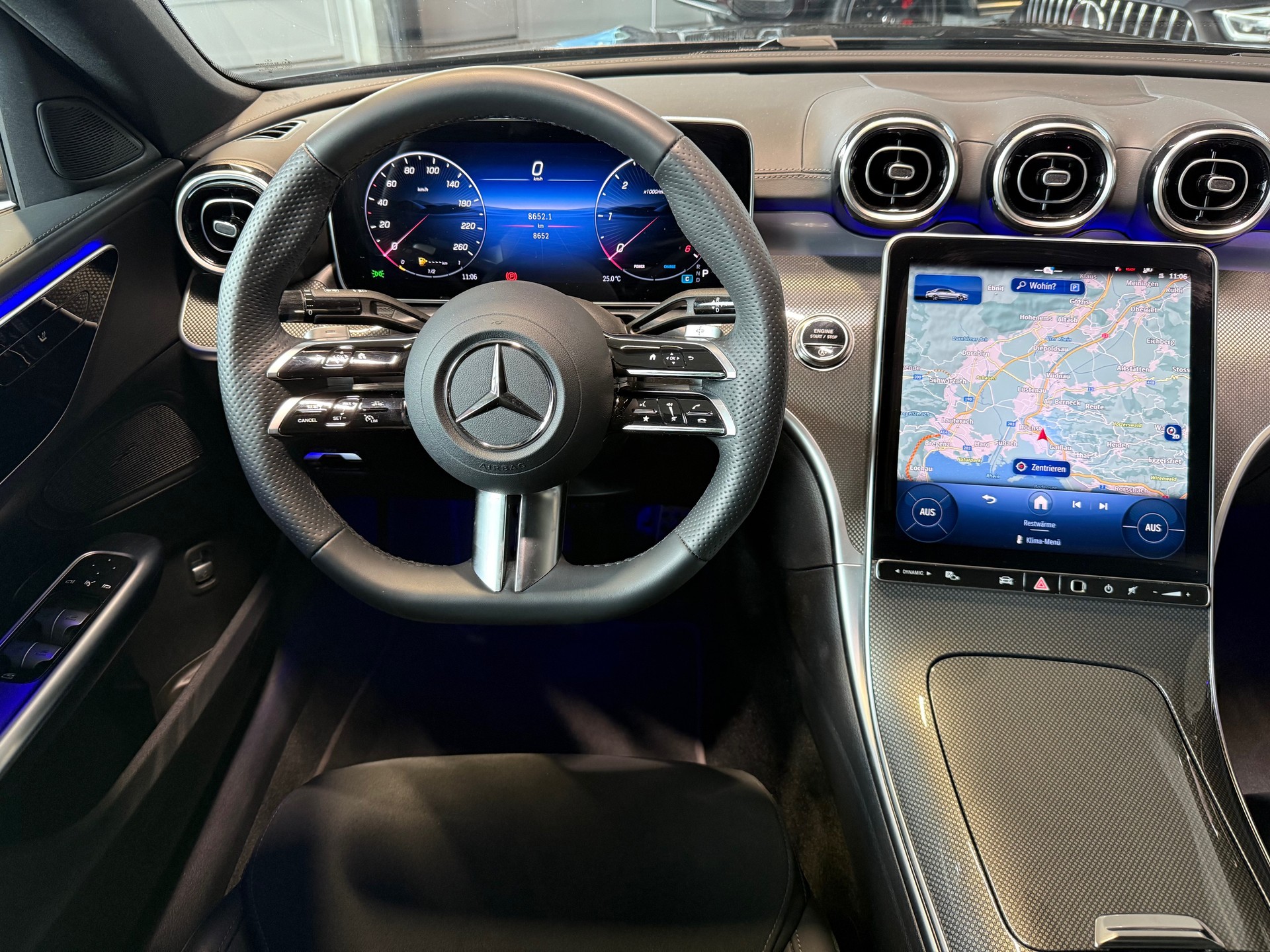 MERCEDES-BENZ C 200 AMG Line-image-11