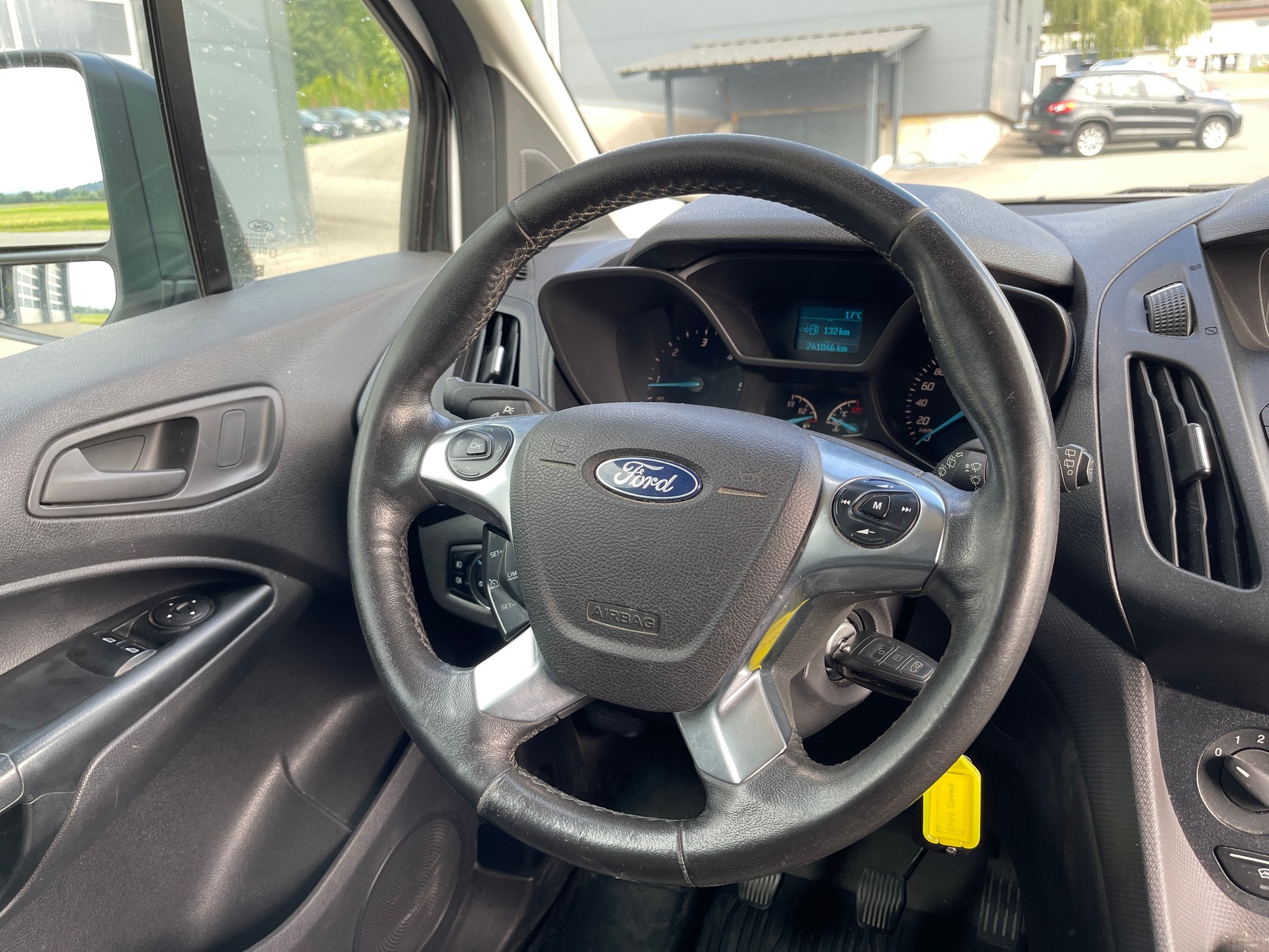 FORD Transit Connect Van T200 1.5 Eco Blue Trend-image-8