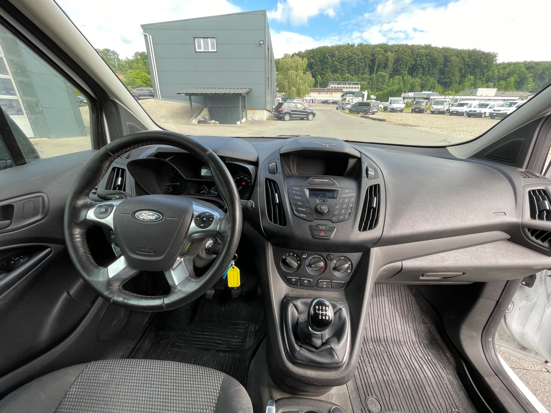FORD Transit Connect Van T200 1.5 Eco Blue Trend-image-7