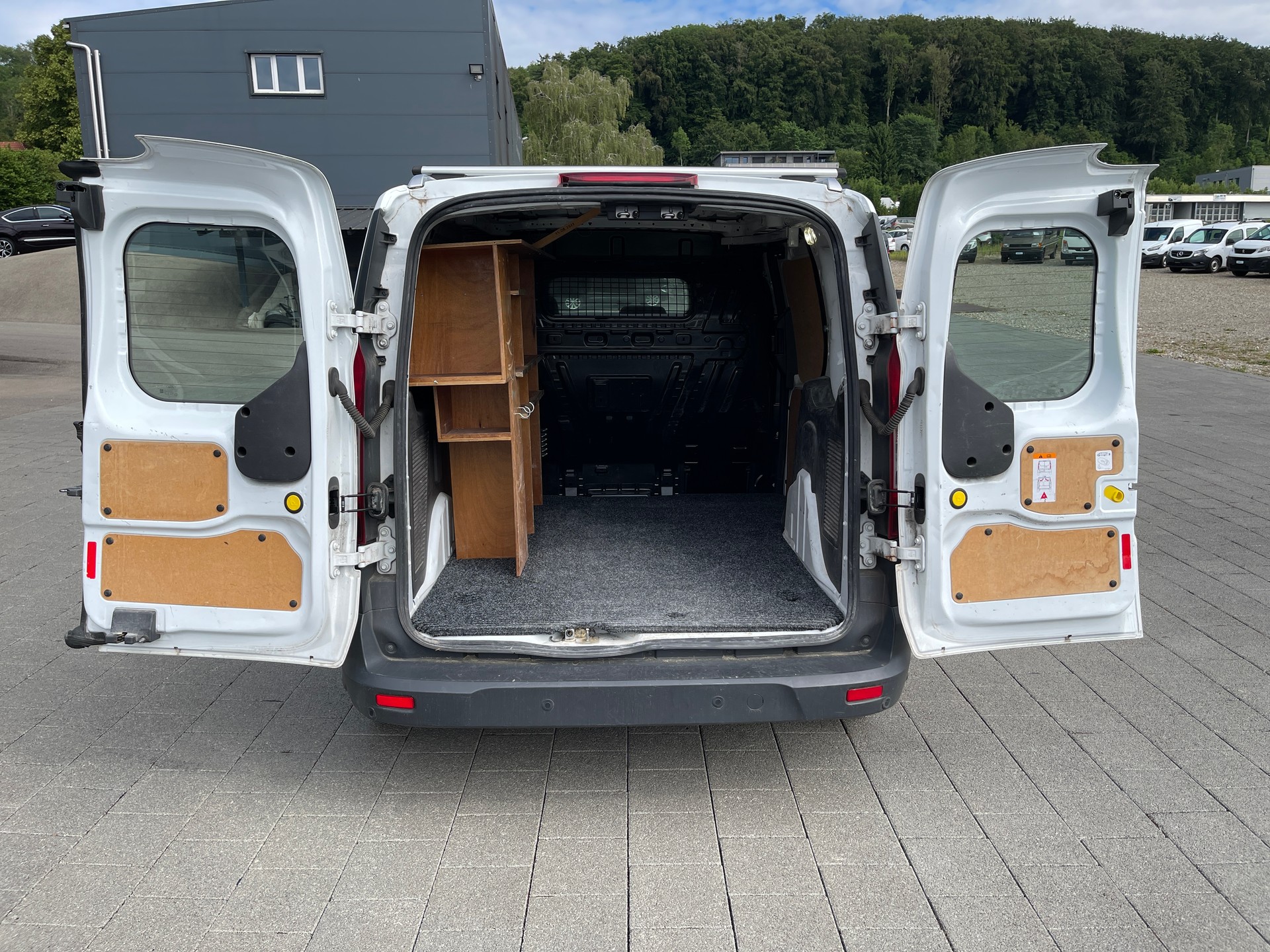 FORD Transit Connect Van T200 1.5 Eco Blue Trend-image-13