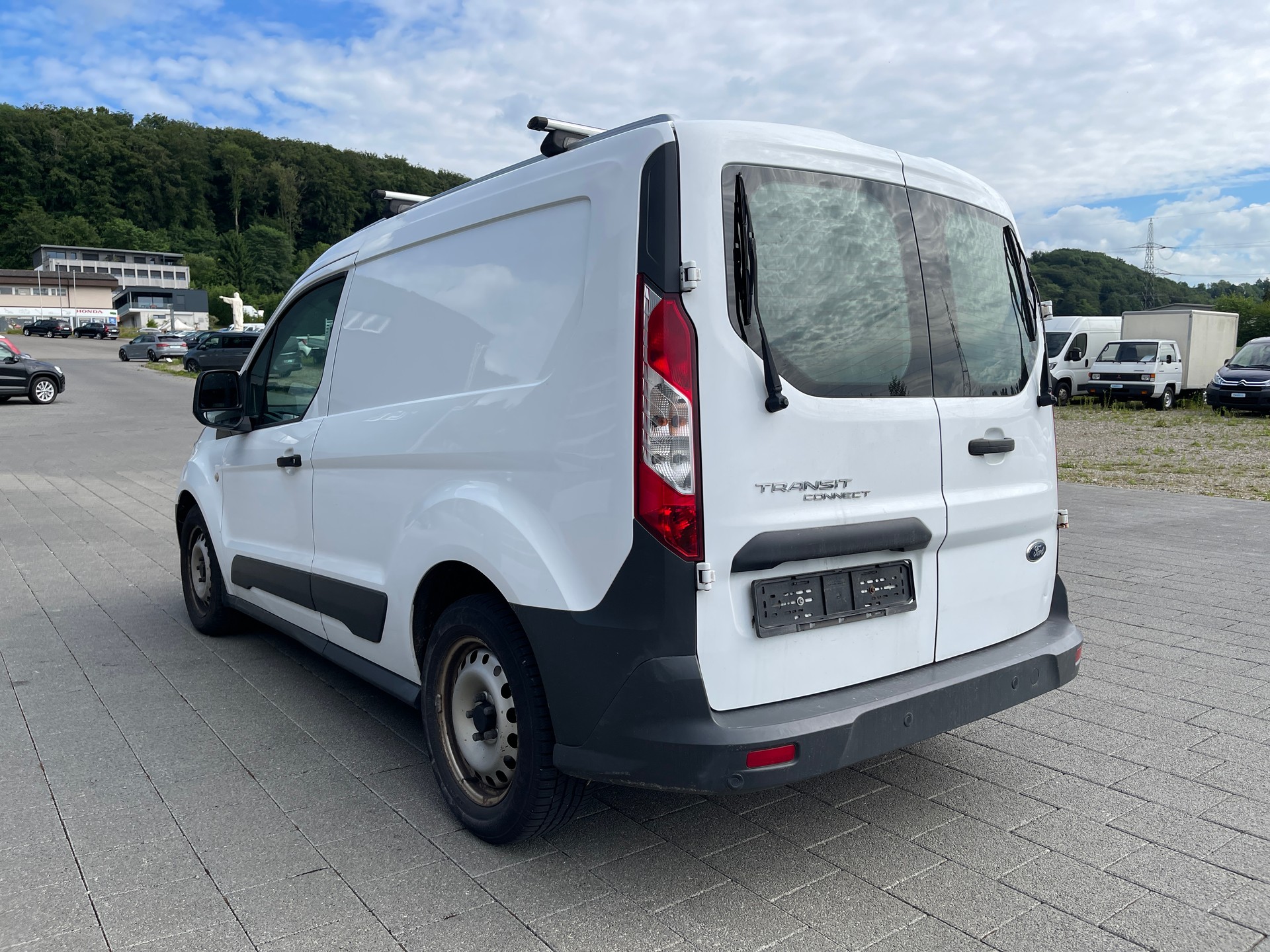 FORD Transit Connect Van T200 1.5 Eco Blue Trend-image-2