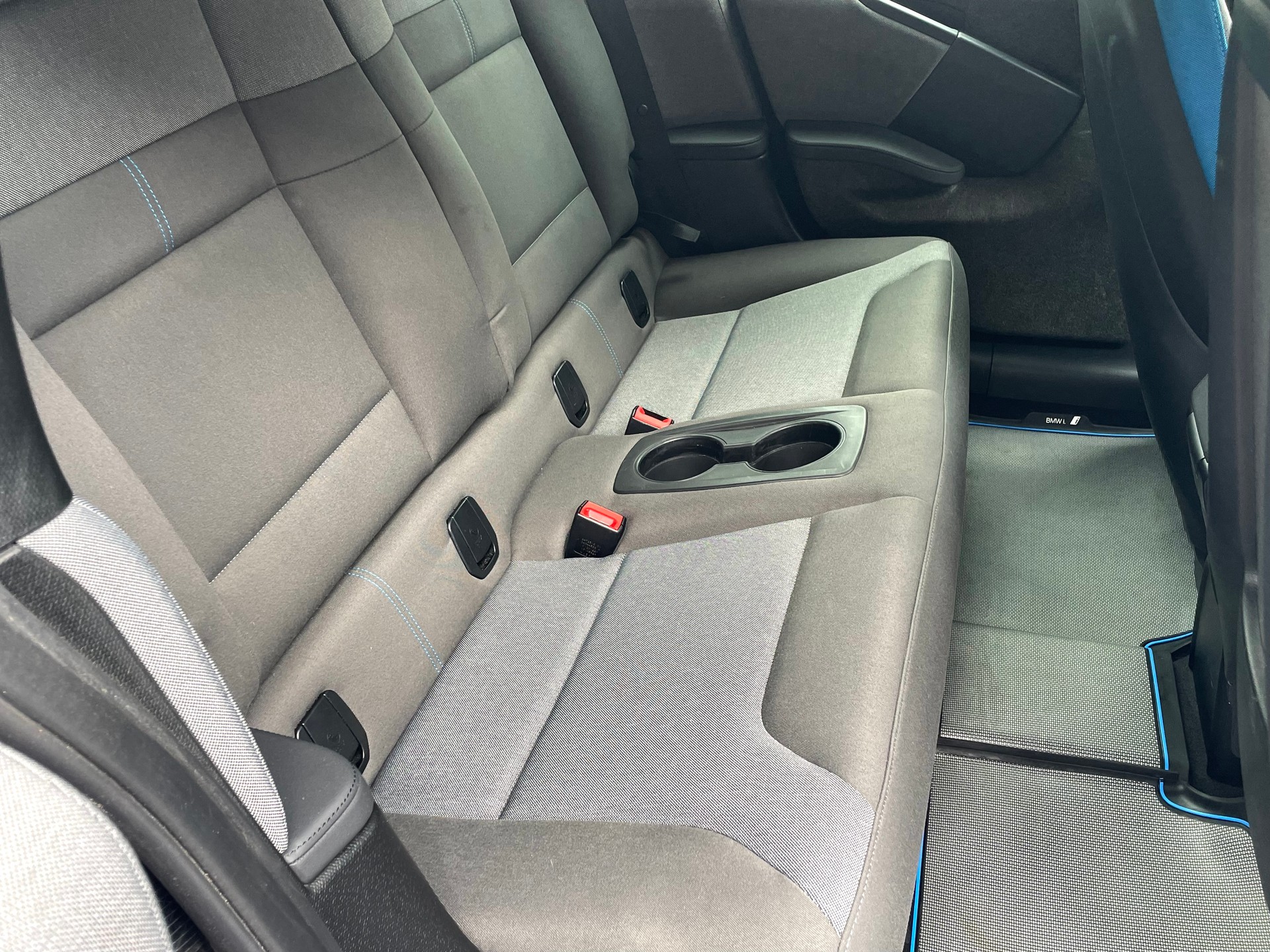 BMW i3s (120Ah)-image-9