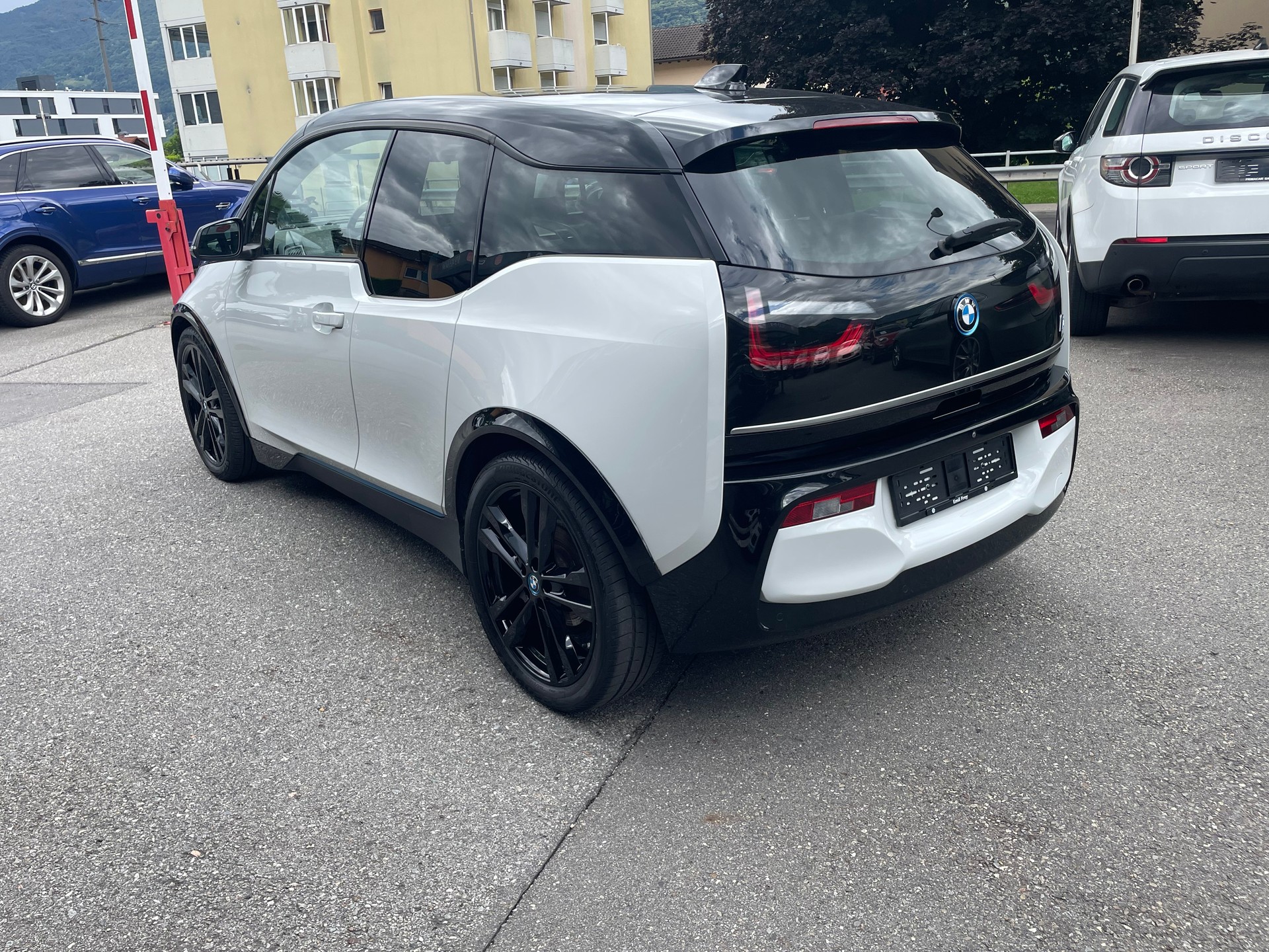 BMW i3s (120Ah)-image-5