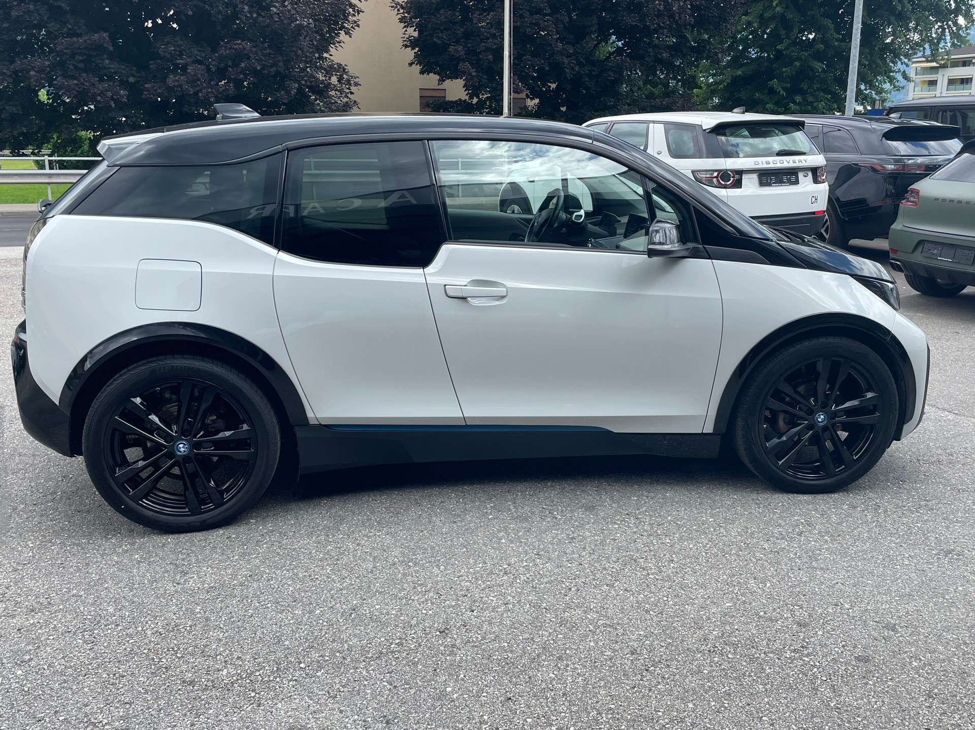 BMW i3s (120Ah)-image-8
