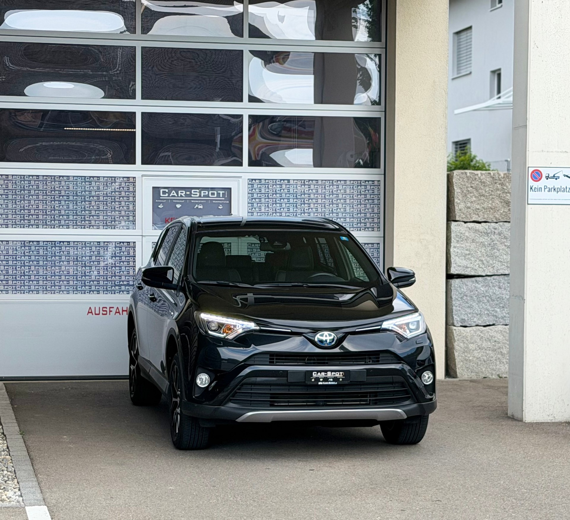 TOYOTA RAV-4 2.5 HSD Premium e-CVT-showroom-element-2