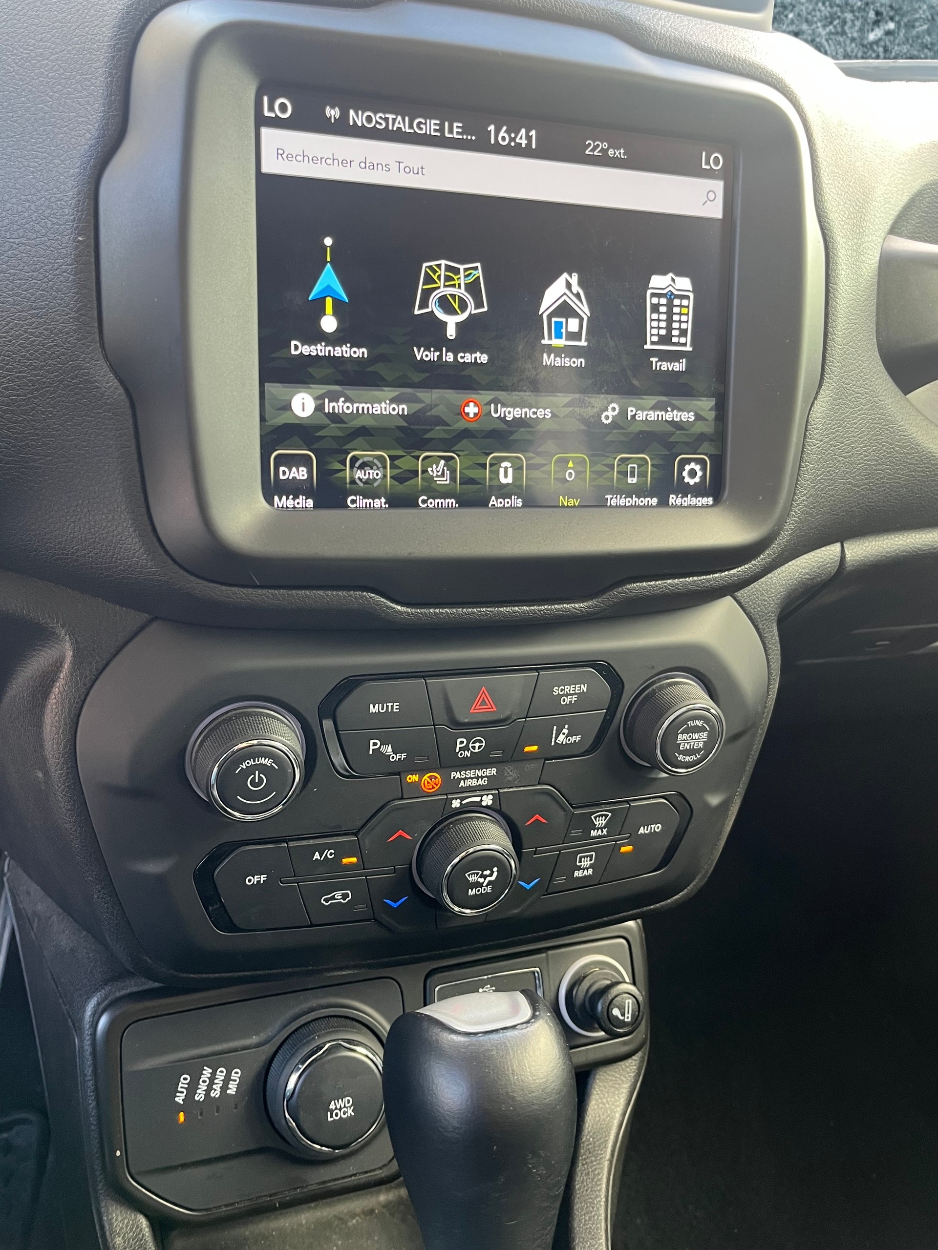 JEEP Renegade 1.3 Turbo Limited AWD-image-7