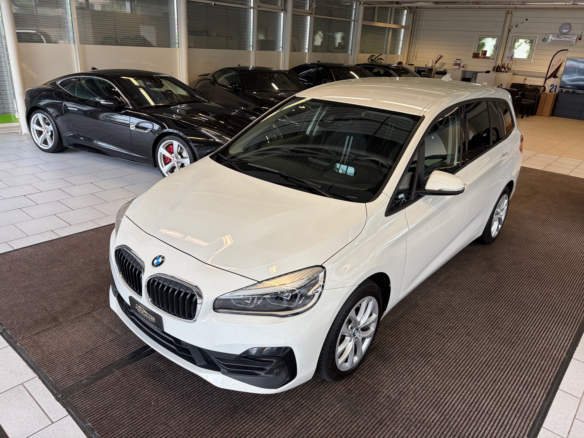 BMW 220d xDrive Gran Tourer | CH Fzg. | Driving Assistant Plus | Kamera | LED Scheinw. | HeadUp | Sportsitze |-image-37