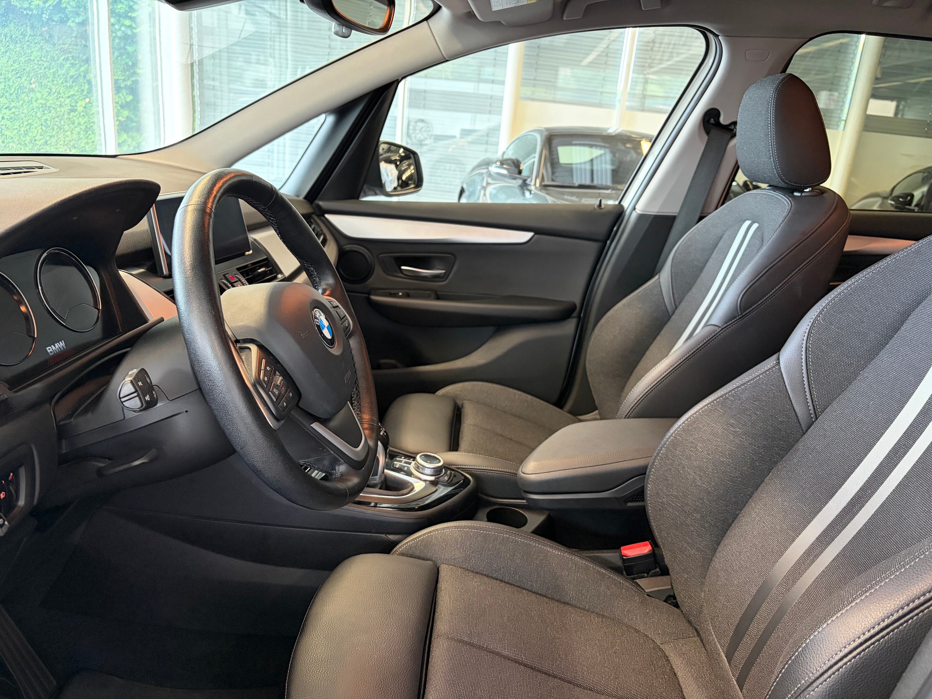 BMW 220d xDrive Gran Tourer | CH Fzg. | Driving Assistant Plus | Kamera | LED Scheinw. | HeadUp | Sportsitze |-image-11