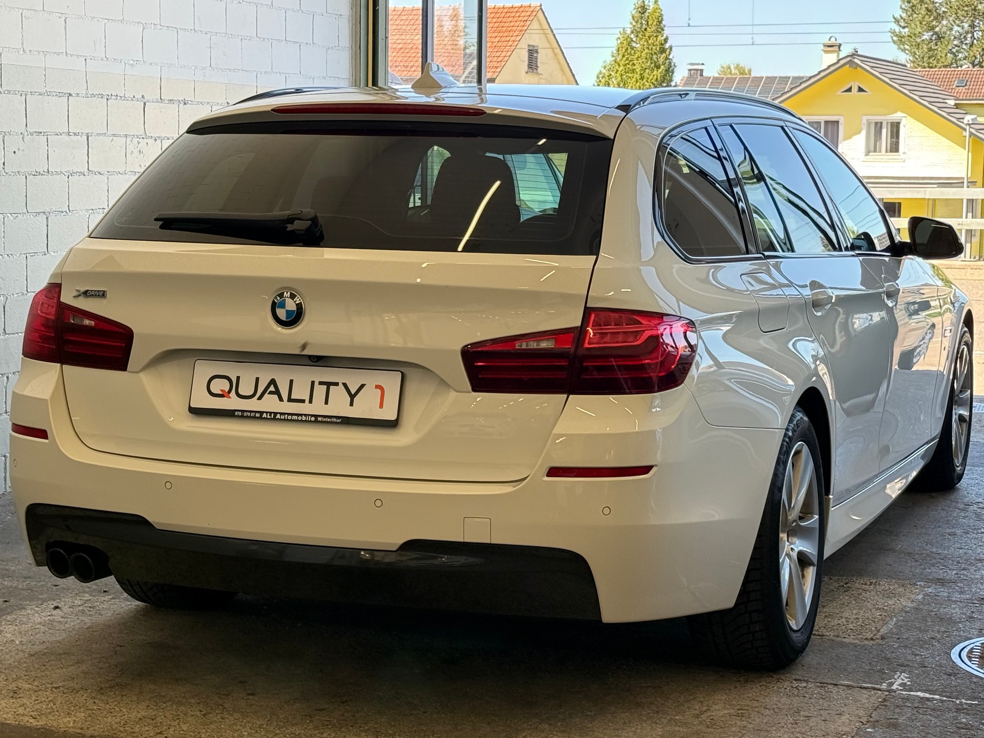 BMW 520d Touring xDrive Steptronic MSport-image-4