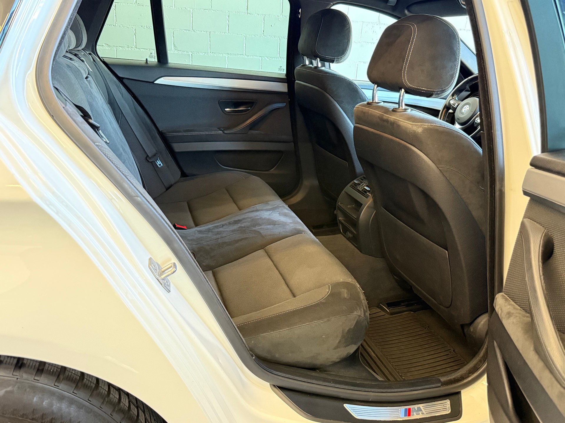 BMW 520d Touring xDrive Steptronic MSport-image-8