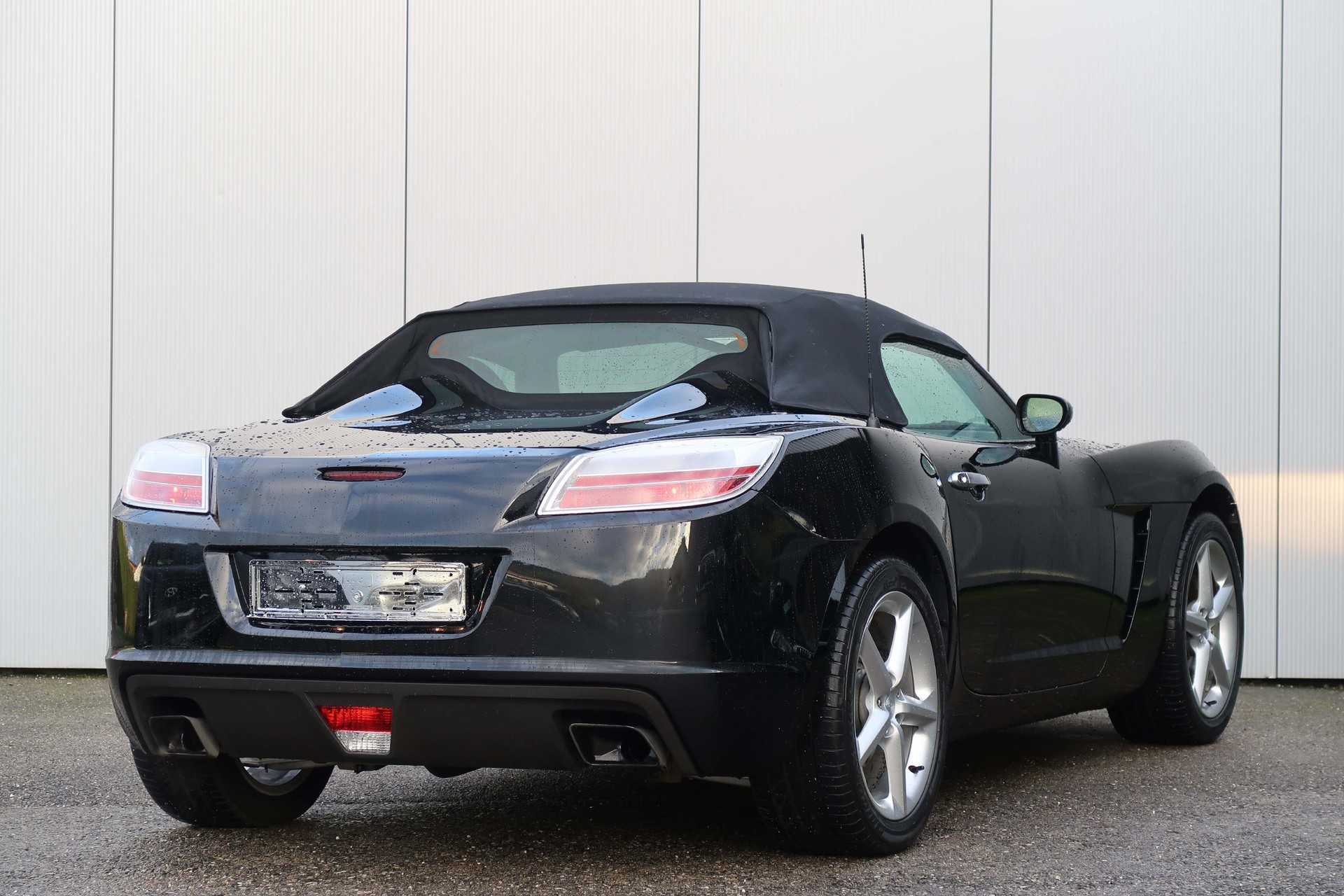 OPEL GT 2.0 Turbo-image-3