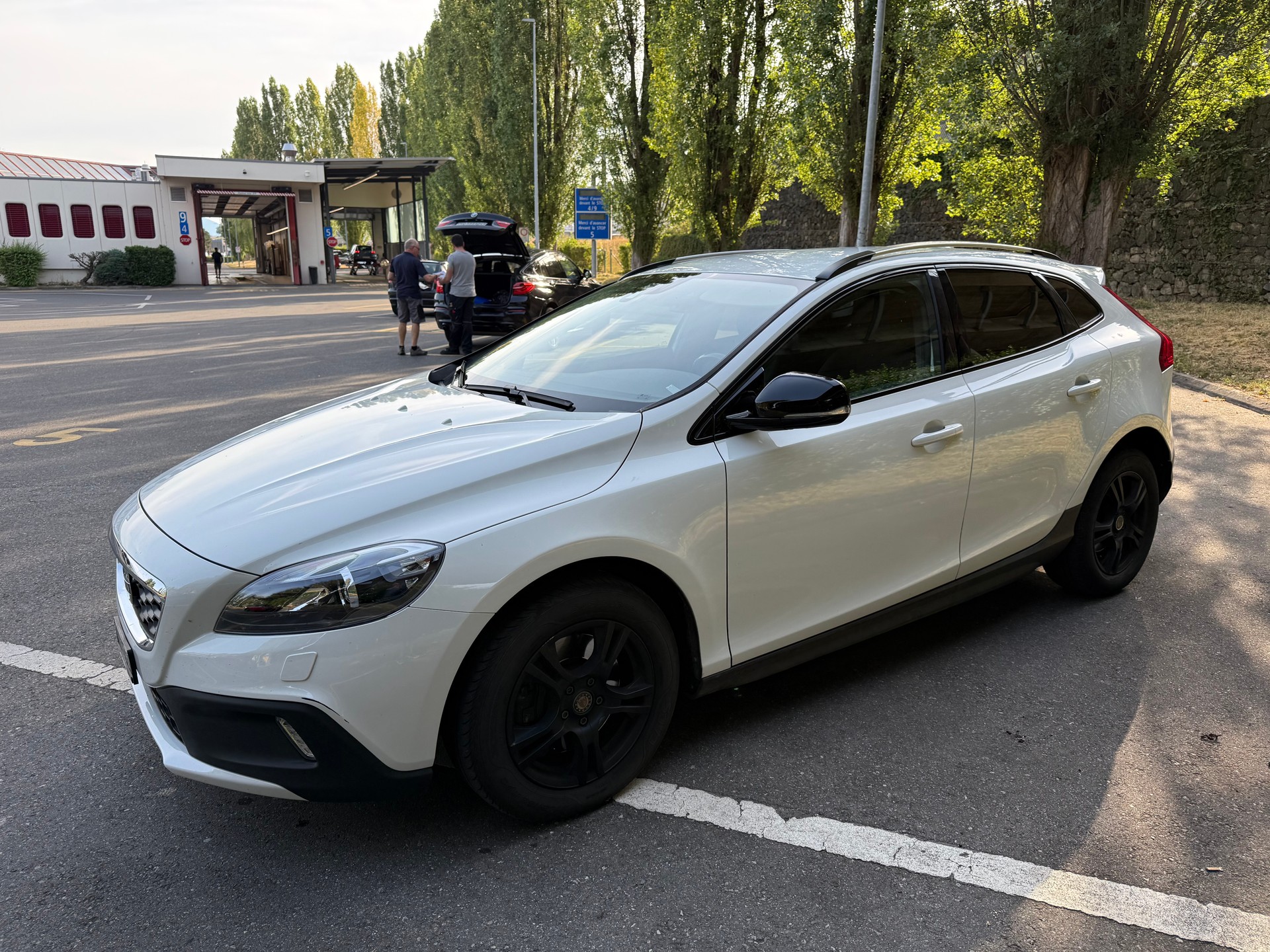 VOLVO V40 Cross Country T4 2.0 AWD Summum Geartronic