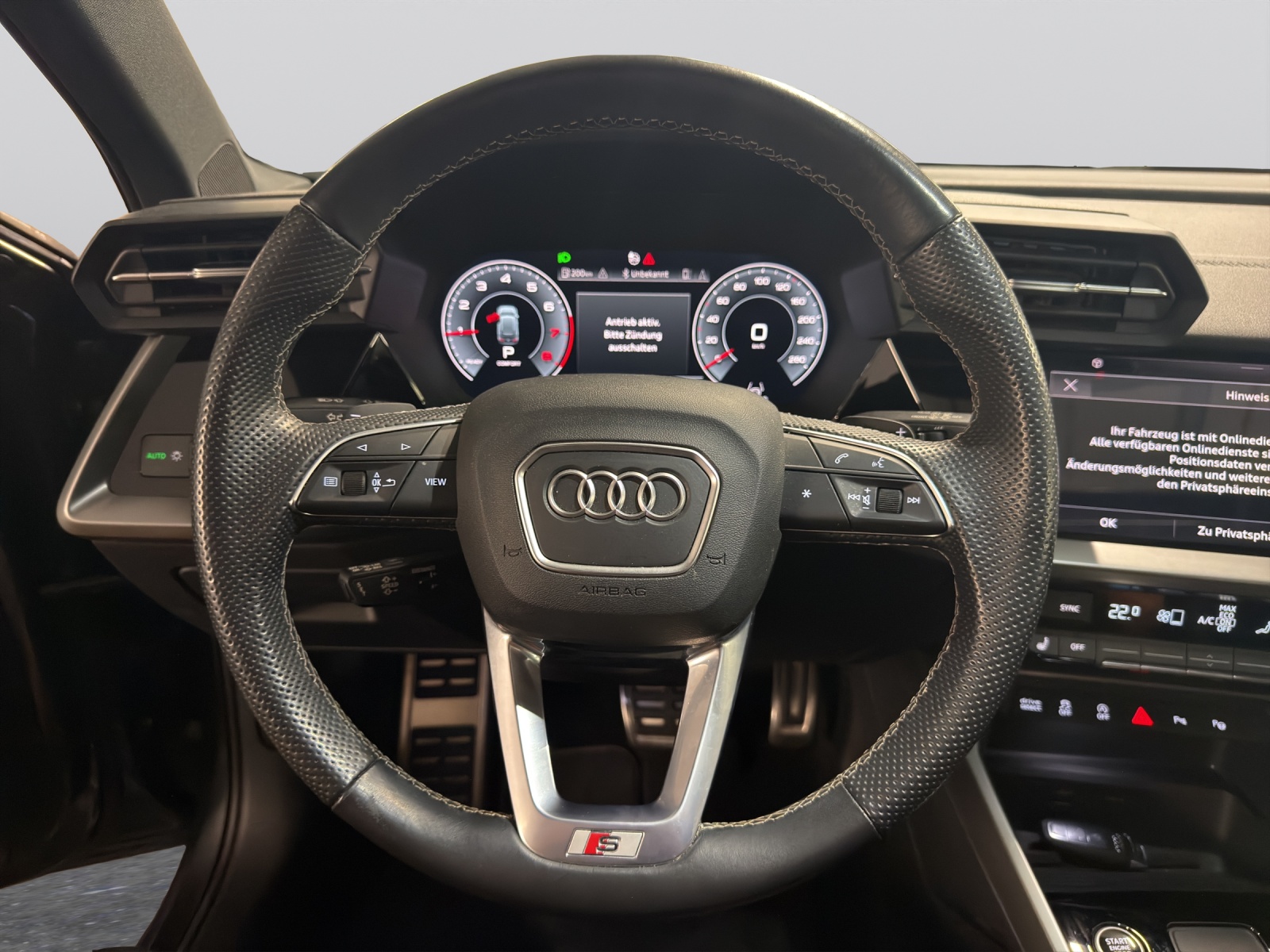 AUDI A3 Sportback 35 TFSI S line S-tronic-image-5