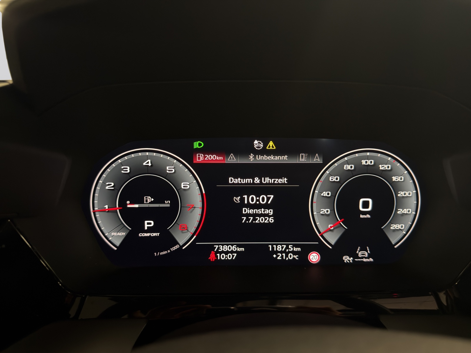 AUDI A3 Sportback 35 TFSI S line S-tronic-image-23