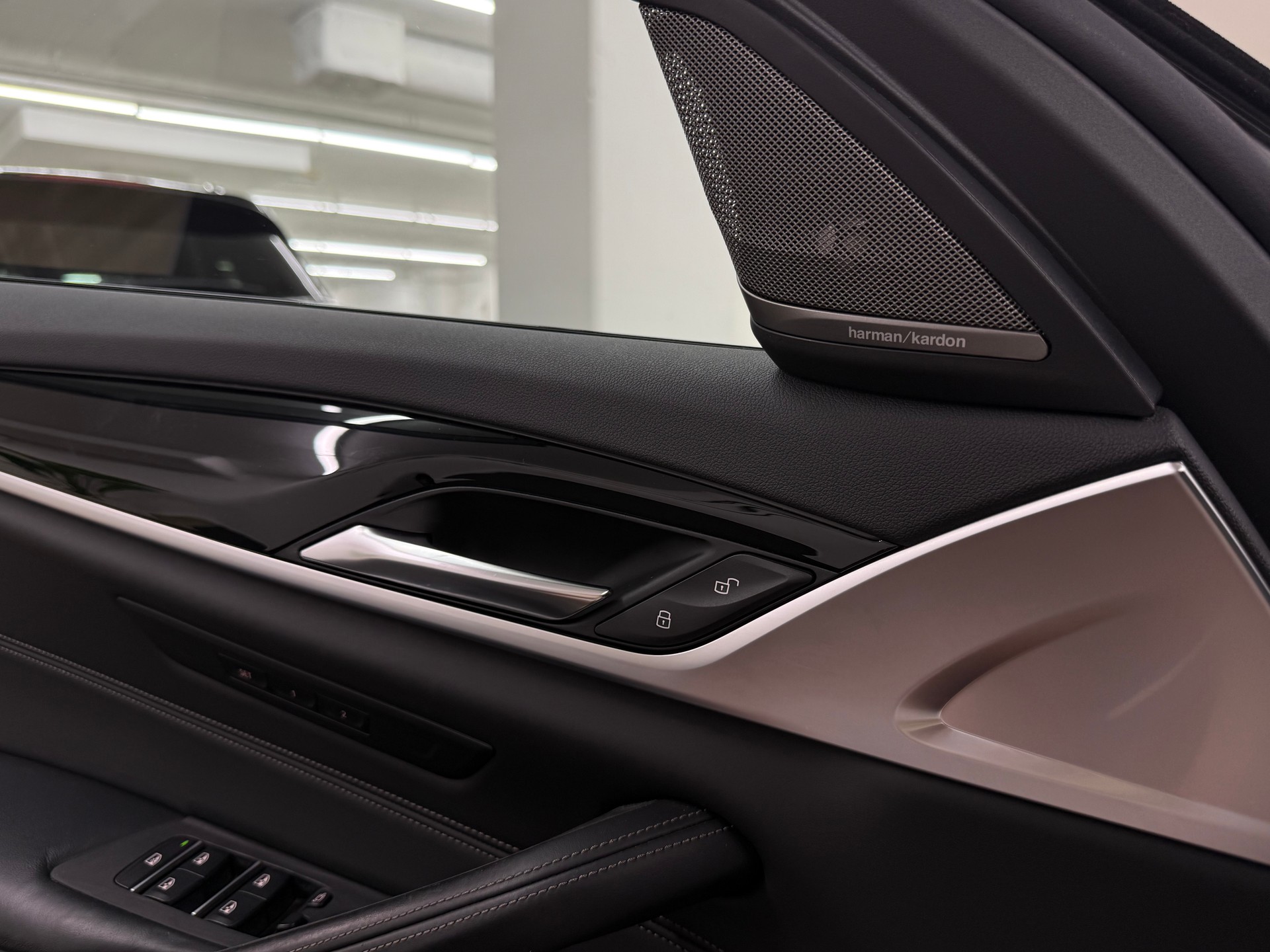 BMW 520d xDrive Touring Sport Line Steptronic-image-22