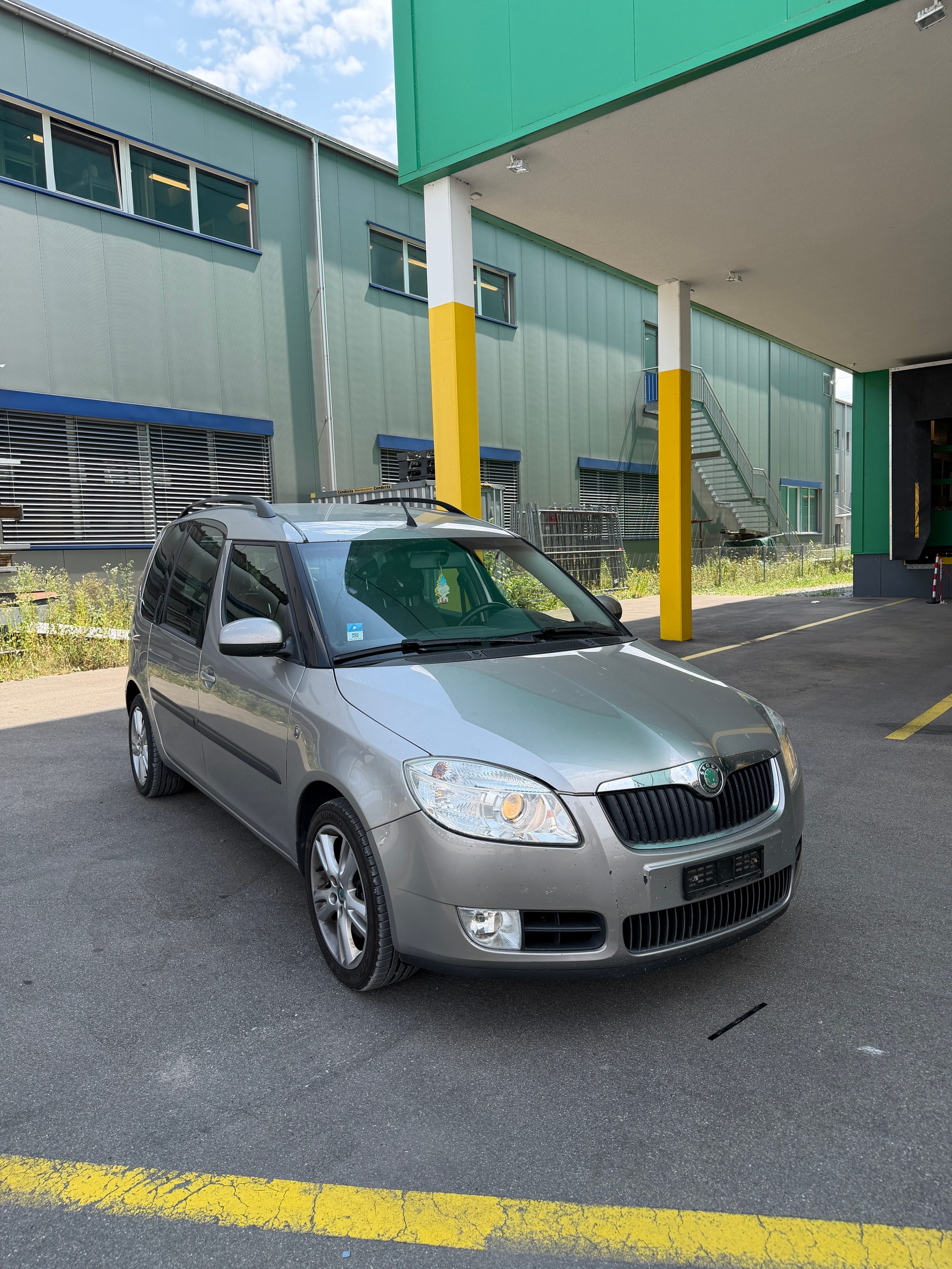 SKODA Roomster 1.6 Scout Automatic