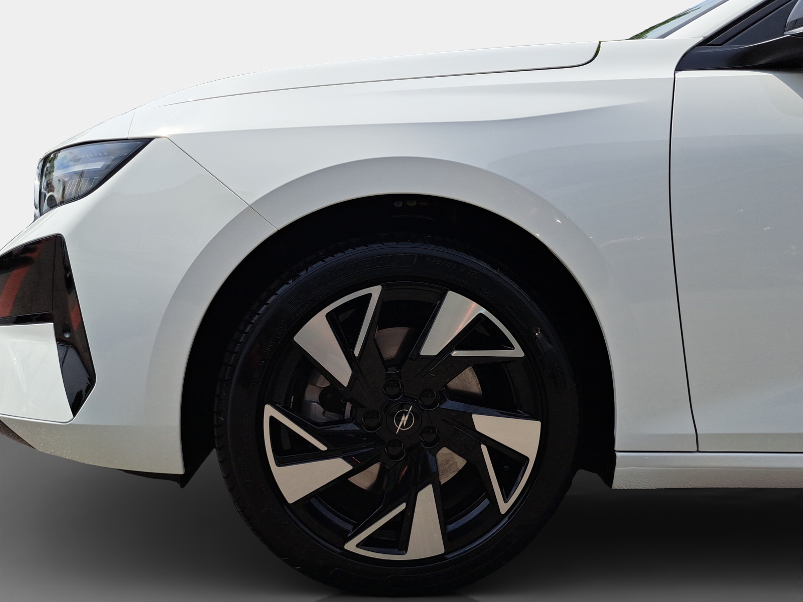 OPEL Astra 1.2T/136 GS Hybrid-image-8