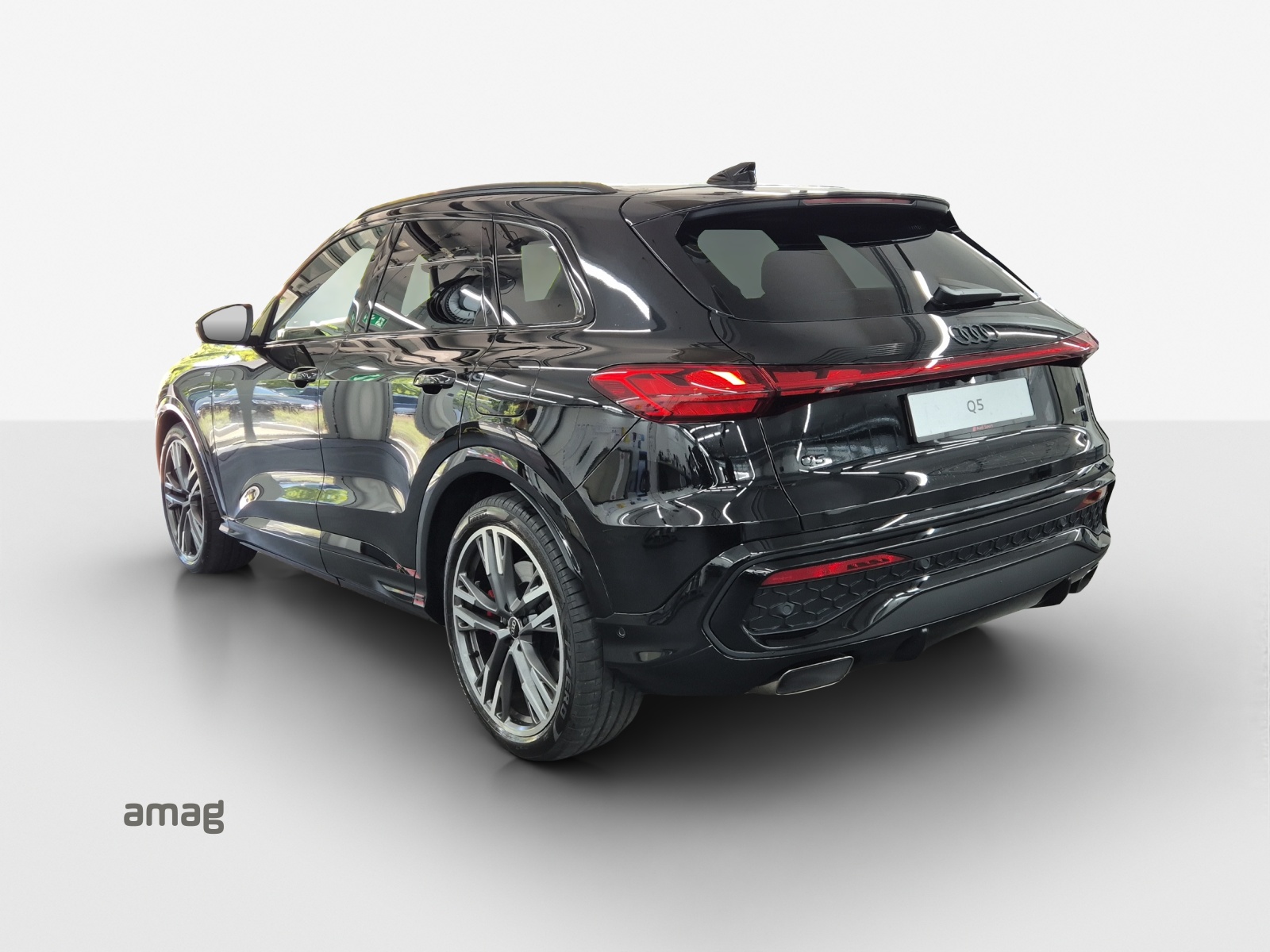 AUDI Q5 e-hybrid quattro 270 kW S-tronic-showroom-element-2