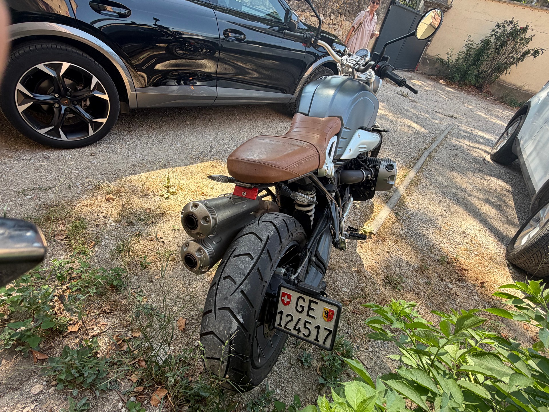 BMW R nineT Scrambler ABS-image-1