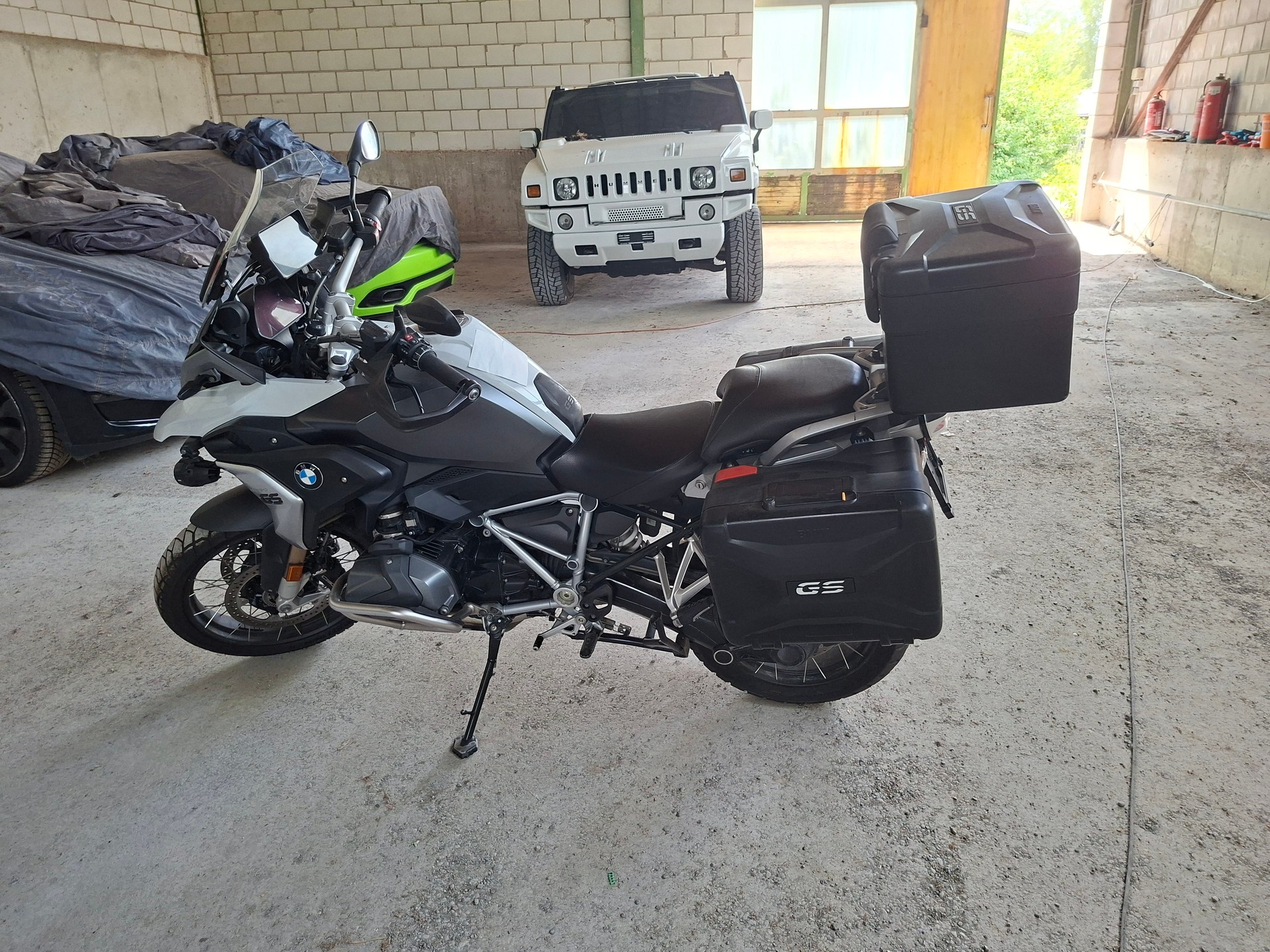 BMW R 1250 GS-image-2