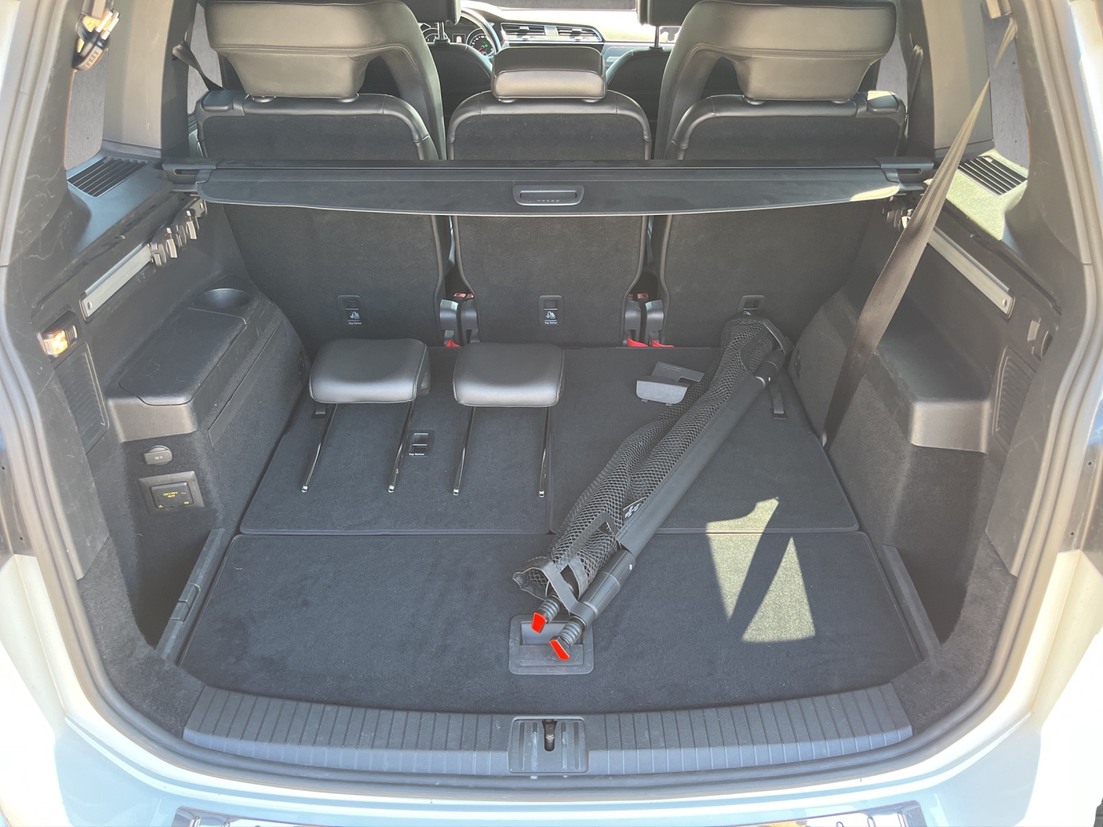 VW Touran 2.0 TDI SCR R-Line DSG-image-14