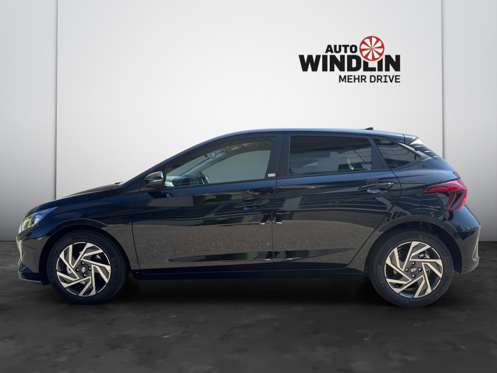 HYUNDAI i20 1.0 T-GDi Amplia Go Pack Safe Tec-showroom-element-2