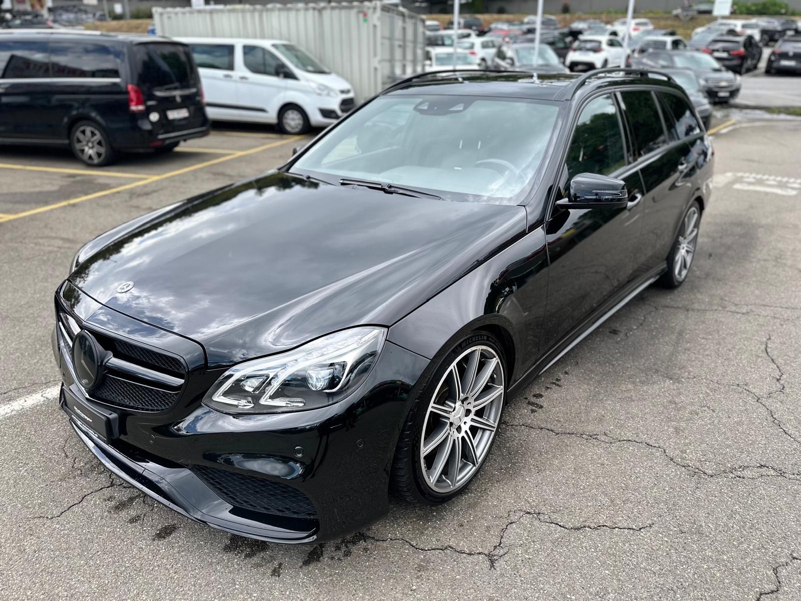 MERCEDES-BENZ E 63 AMG 4Matic Speedshift ° All Black ° KW Gewindefahrwerk °-image-4