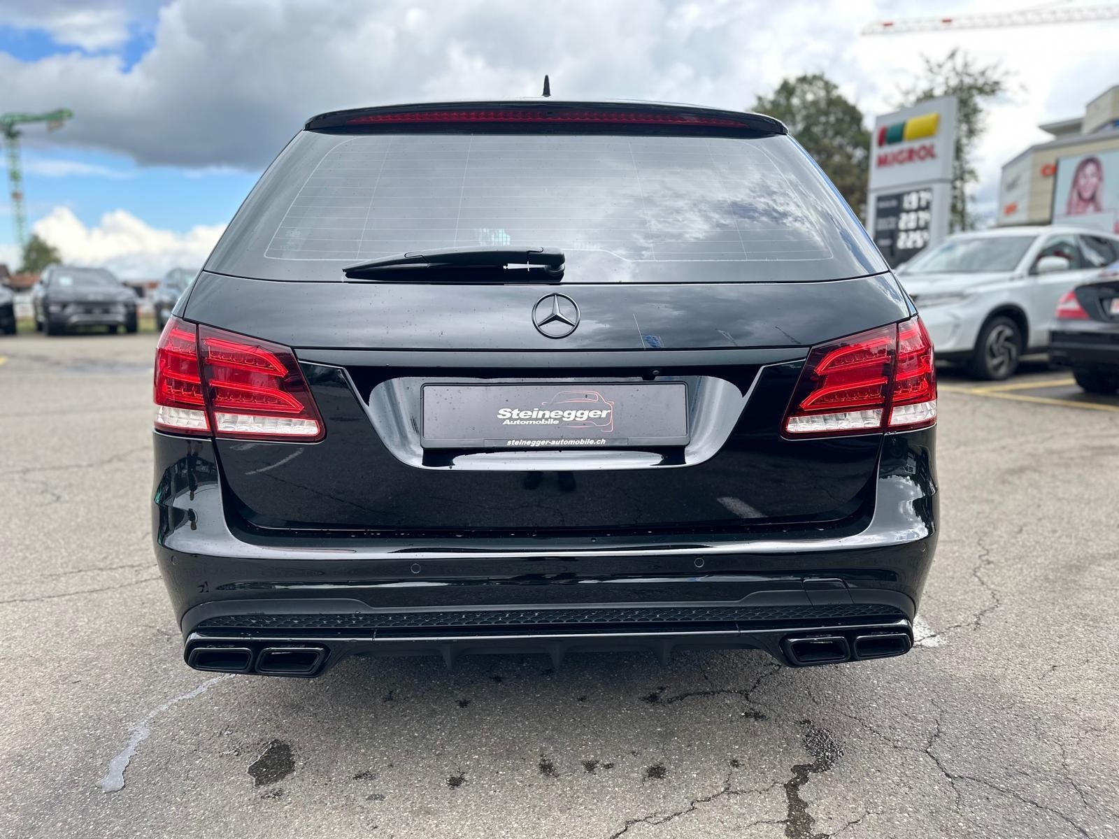 MERCEDES-BENZ E 63 AMG 4Matic Speedshift ° All Black ° KW Gewindefahrwerk °-image-9