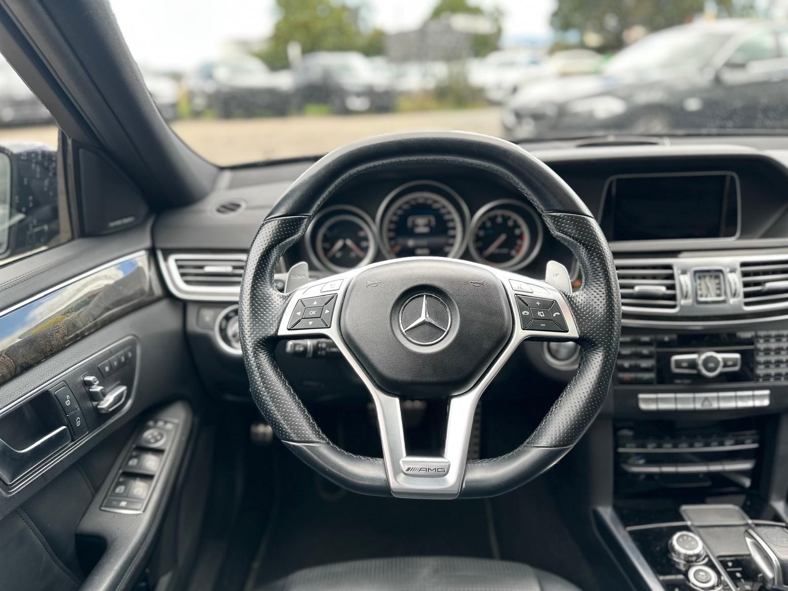 MERCEDES-BENZ E 63 AMG 4Matic Speedshift ° All Black ° KW Gewindefahrwerk °-image-16